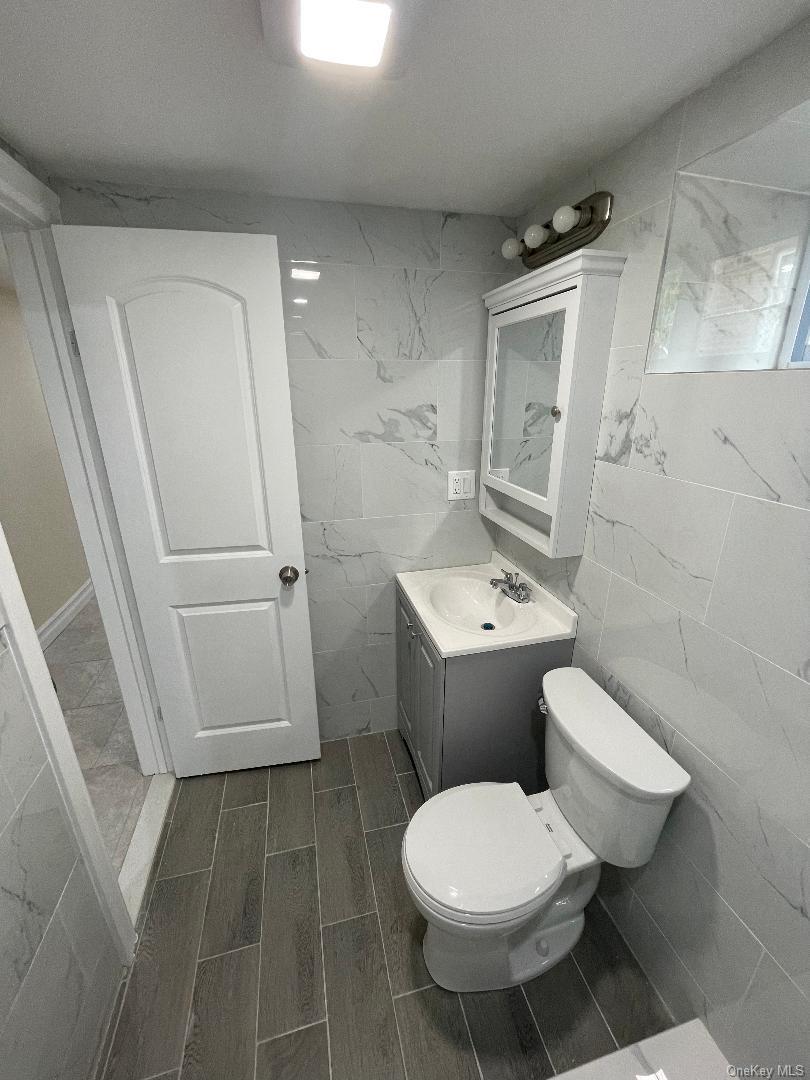 Single Family Clarence Bronx, NY 10465, MLS-995287-6