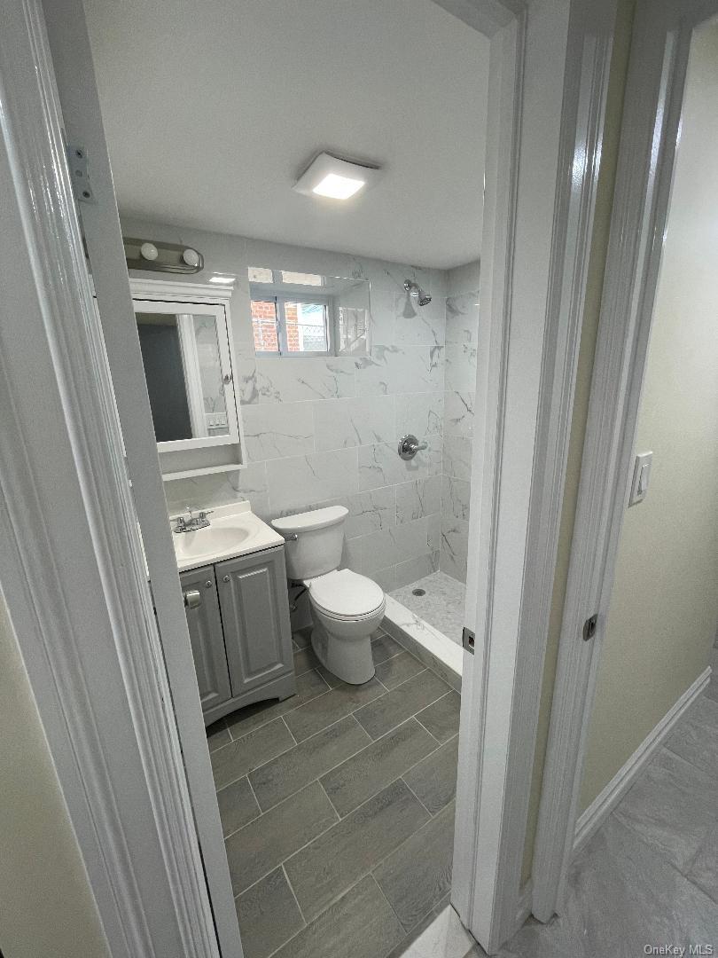 Single Family Clarence Bronx, NY 10465, MLS-995287-8