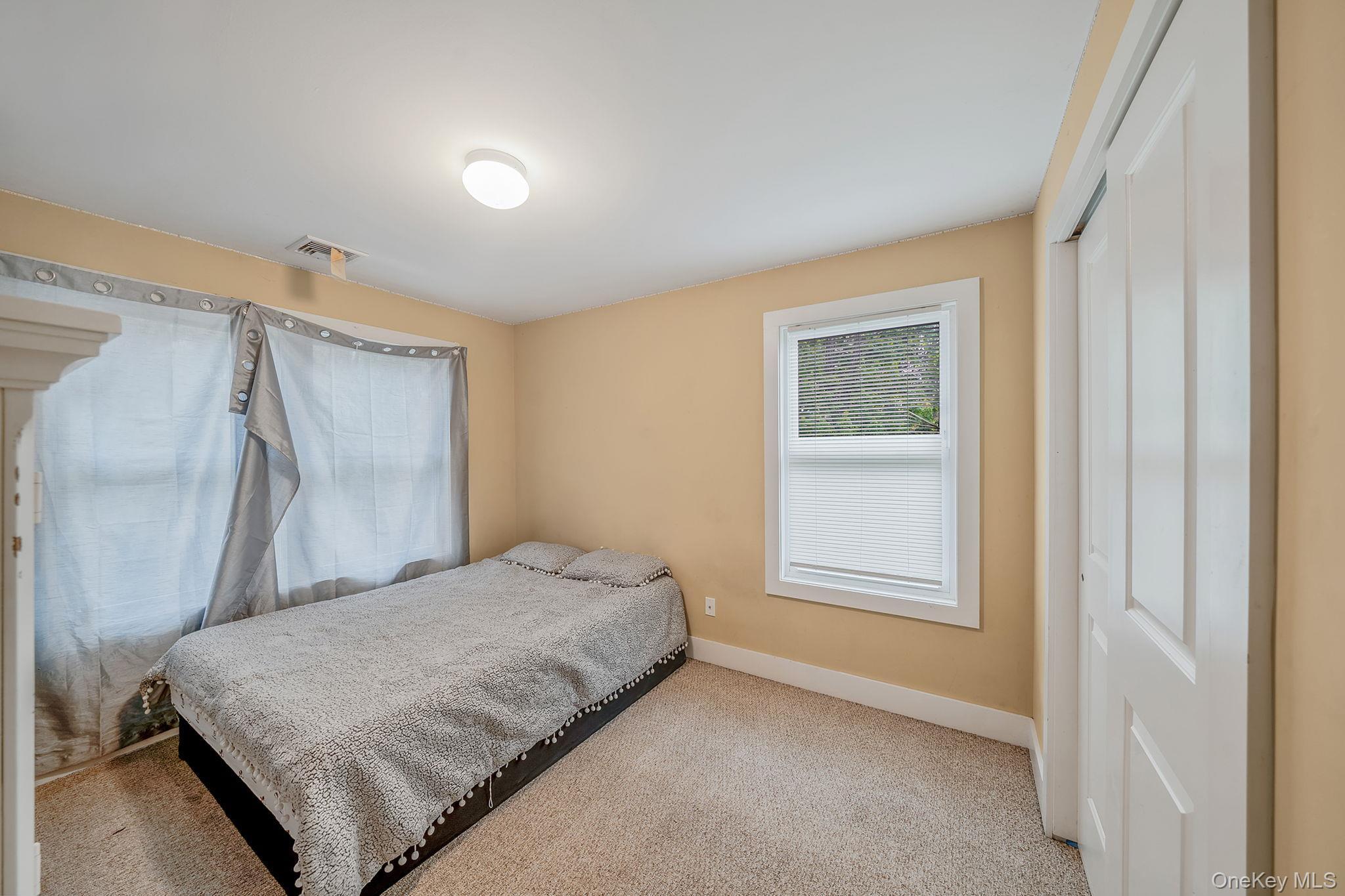 Single Family Hallock  Suffolk County, NY 11901, MLS-995294-22