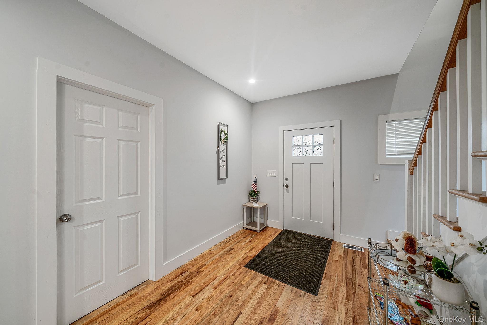 Single Family Hallock  Suffolk County, NY 11901, MLS-995294-9