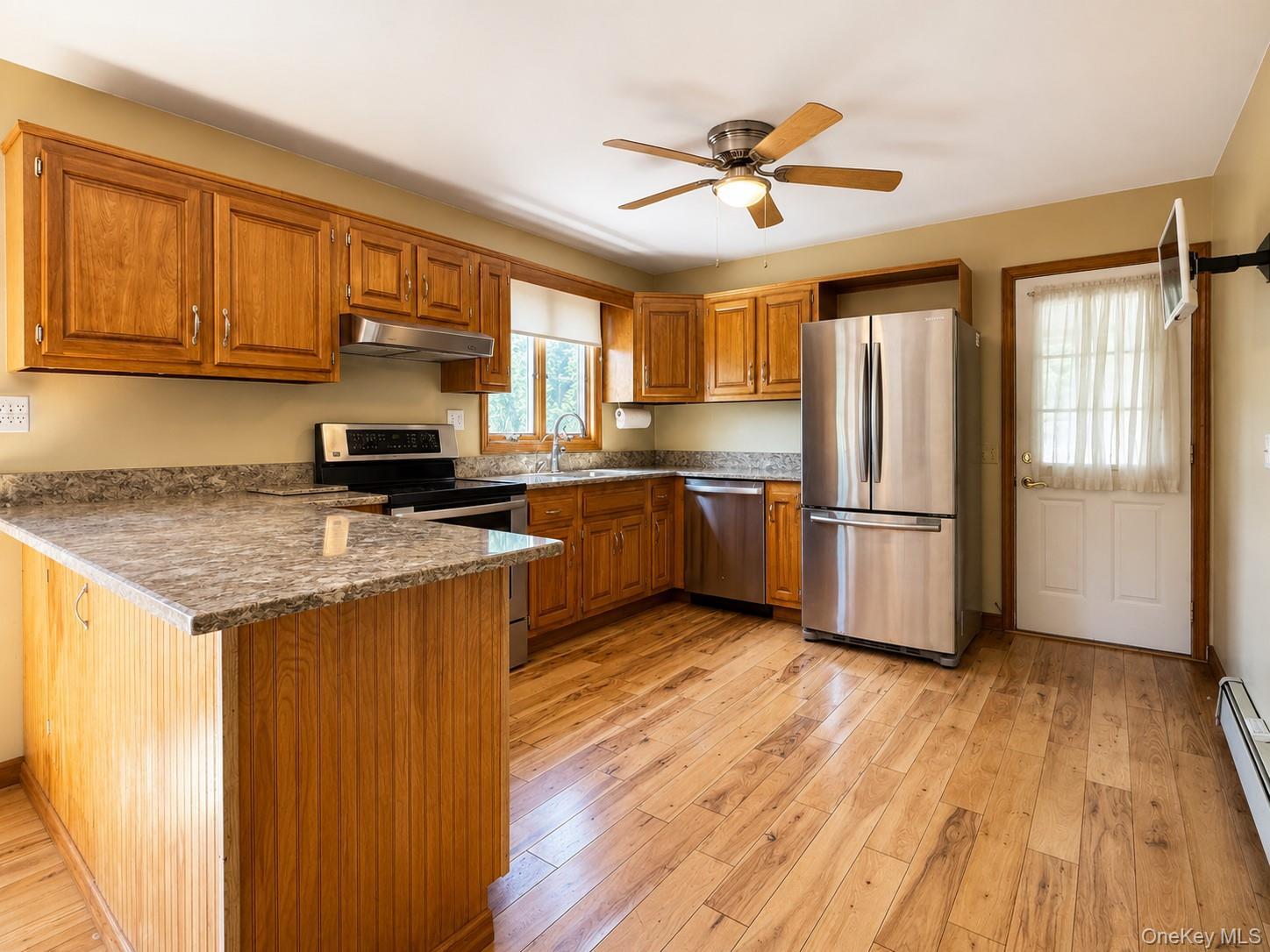 Single Family Roberts Lane  Suffolk County, NY 11940, MLS-995336-10