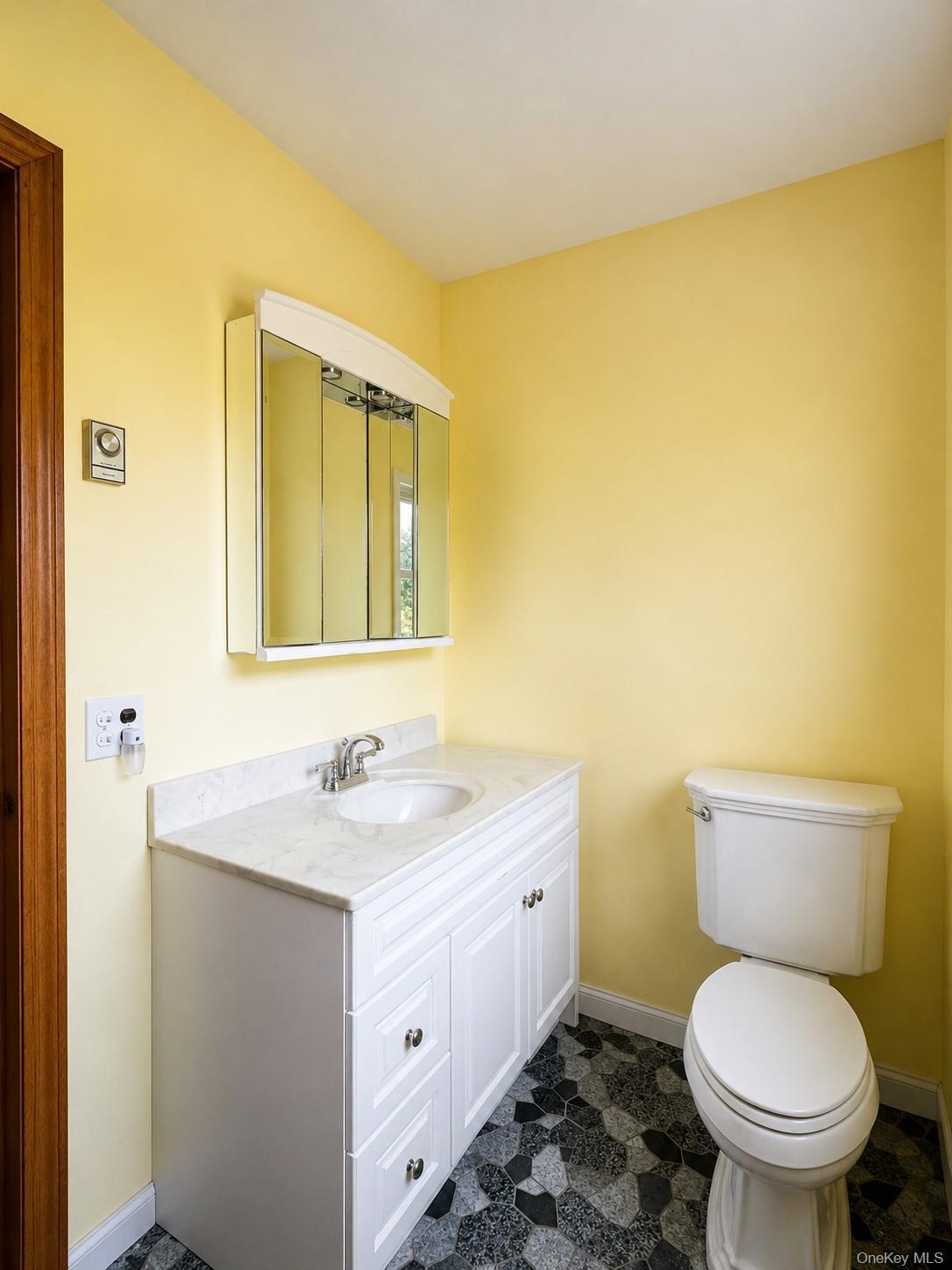 Single Family Roberts Lane  Suffolk County, NY 11940, MLS-995336-17