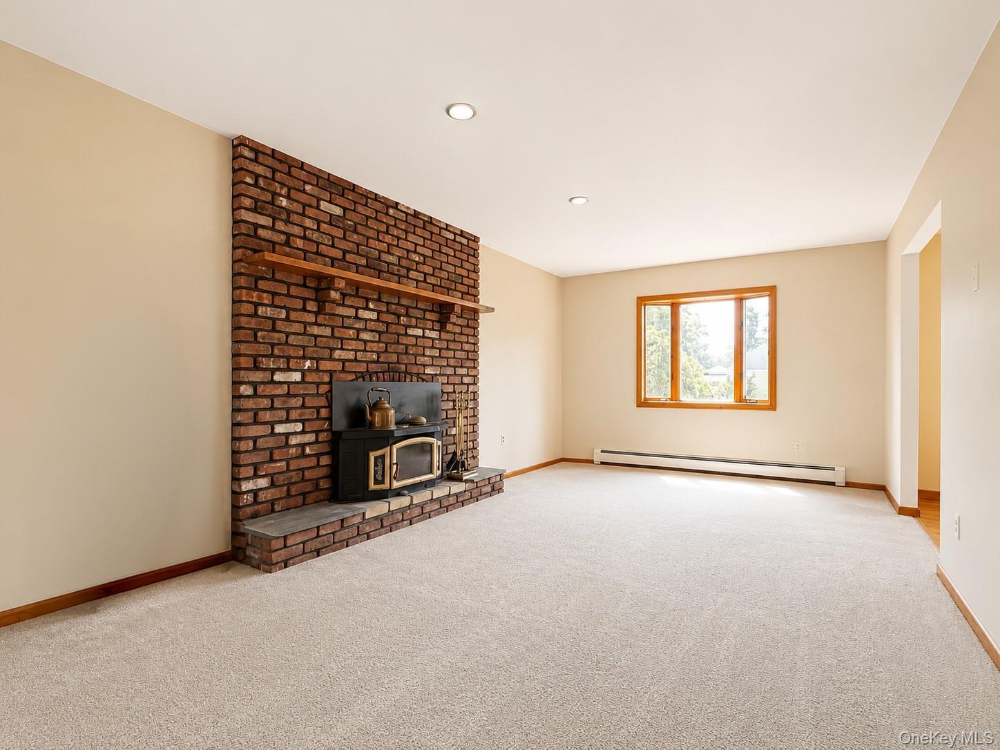Single Family Roberts Lane  Suffolk County, NY 11940, MLS-995336-5