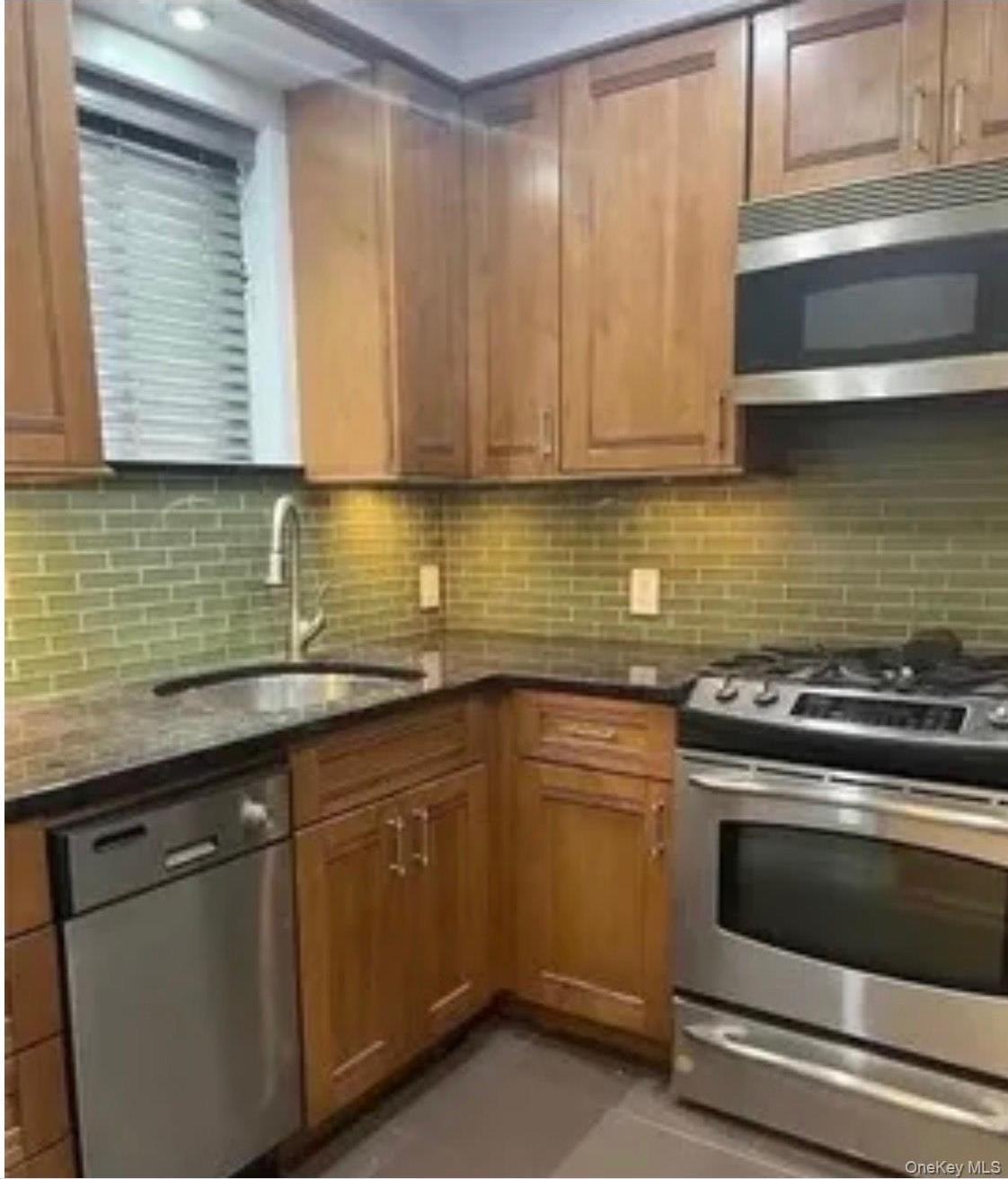 Single Family 194th  Queens, NY 11365, MLS-995365-11