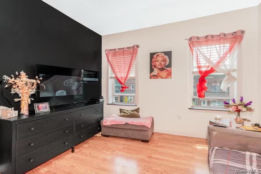 Single Family 221st Bronx, NY 10469, MLS-995395-23