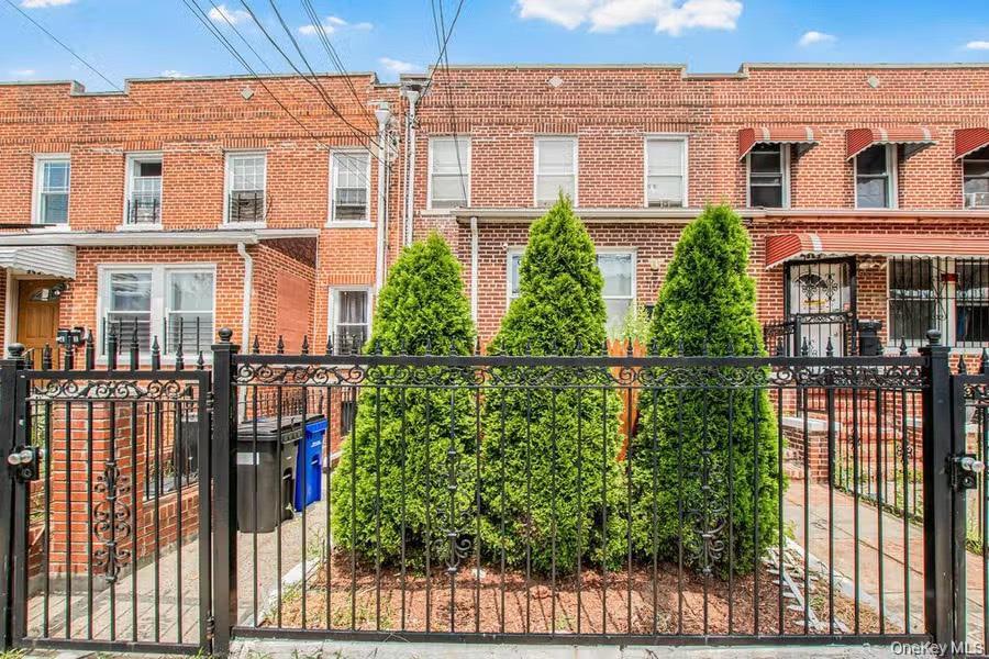 Single Family 221st Bronx, NY 10469, MLS-995395-40