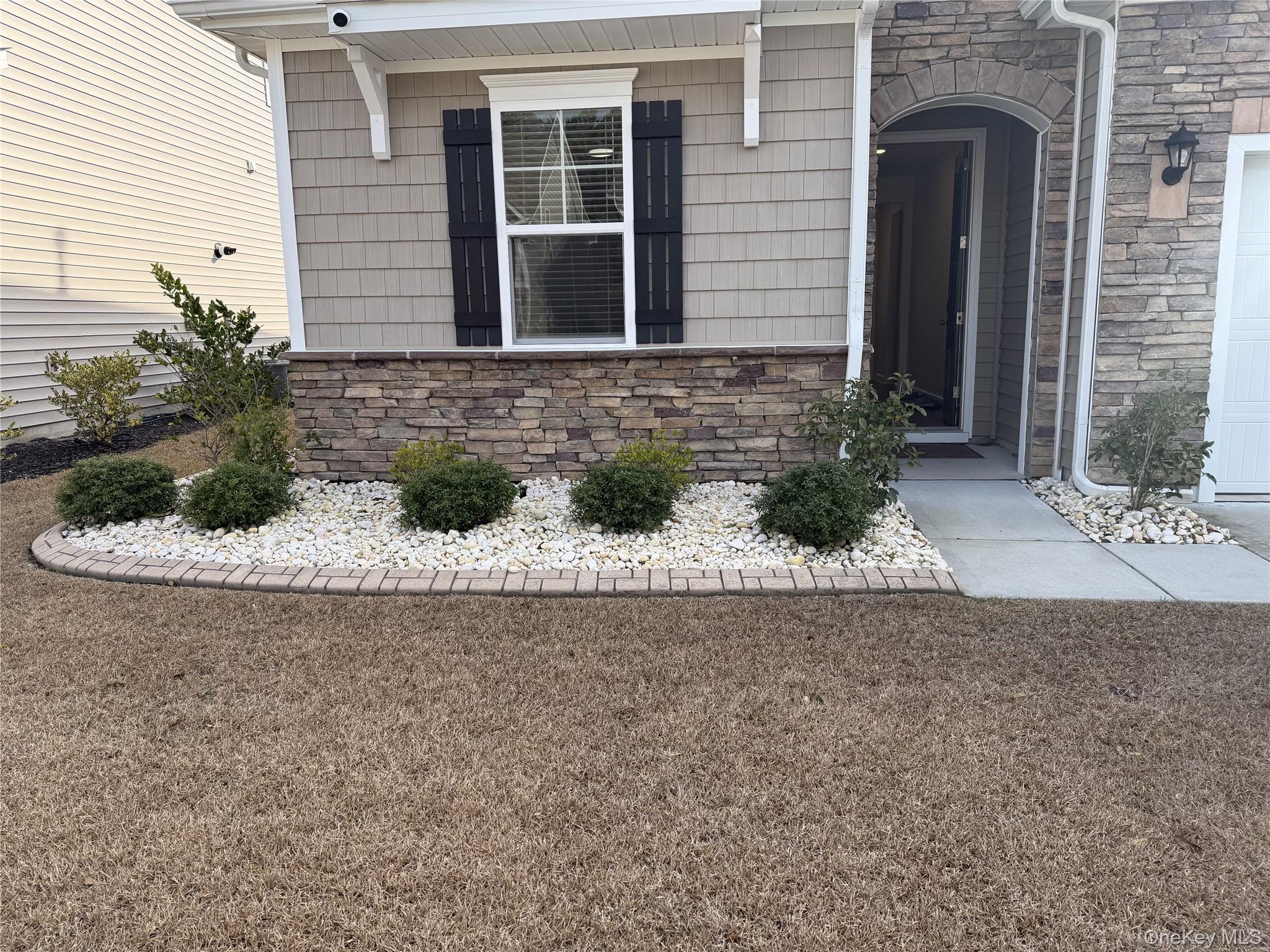 Single Family Calhoun Falls Drive Out Of Area, NY 29579, MLS-995396-2