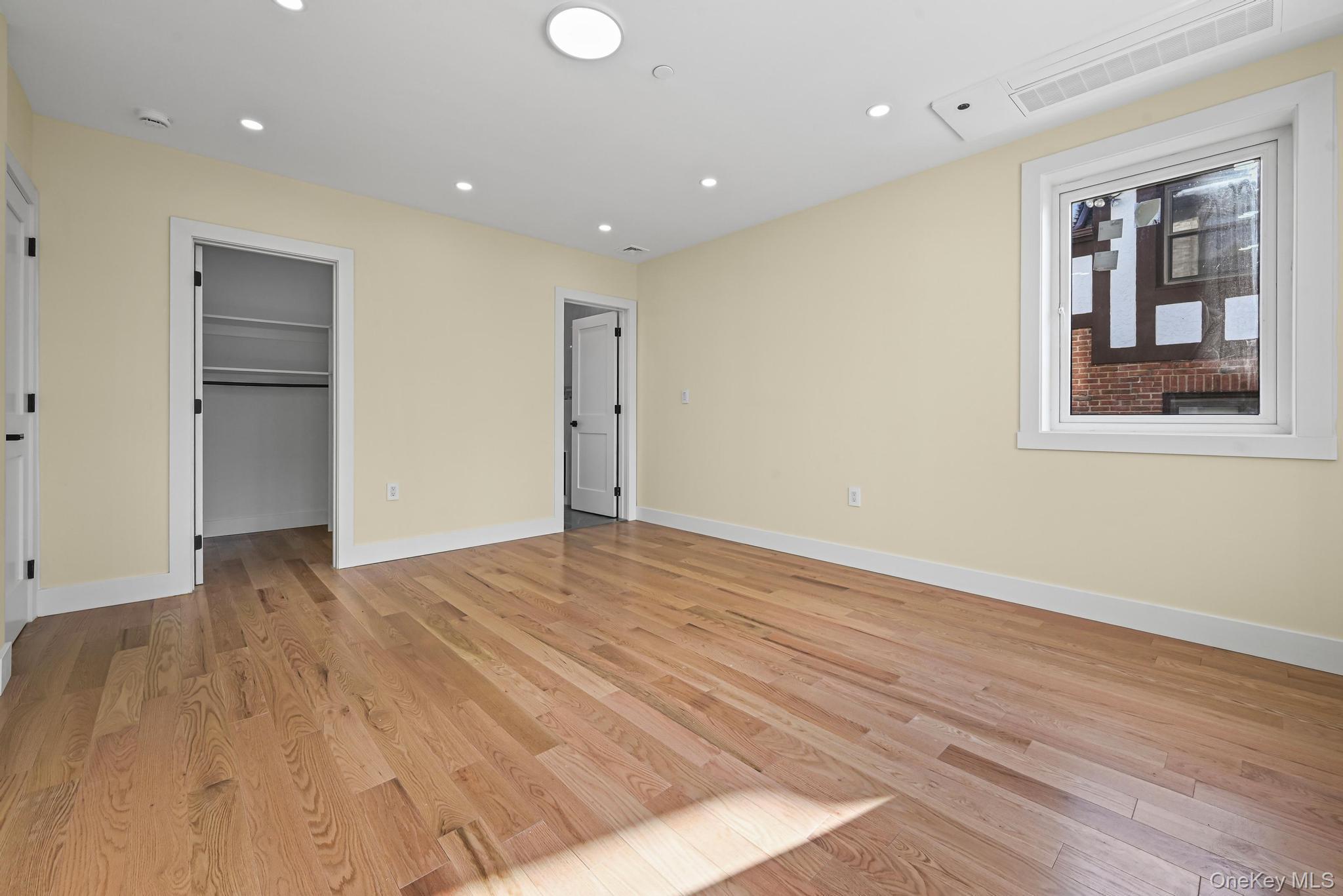 Single Family 164th Street  Queens, NY 11358, MLS-995407-16