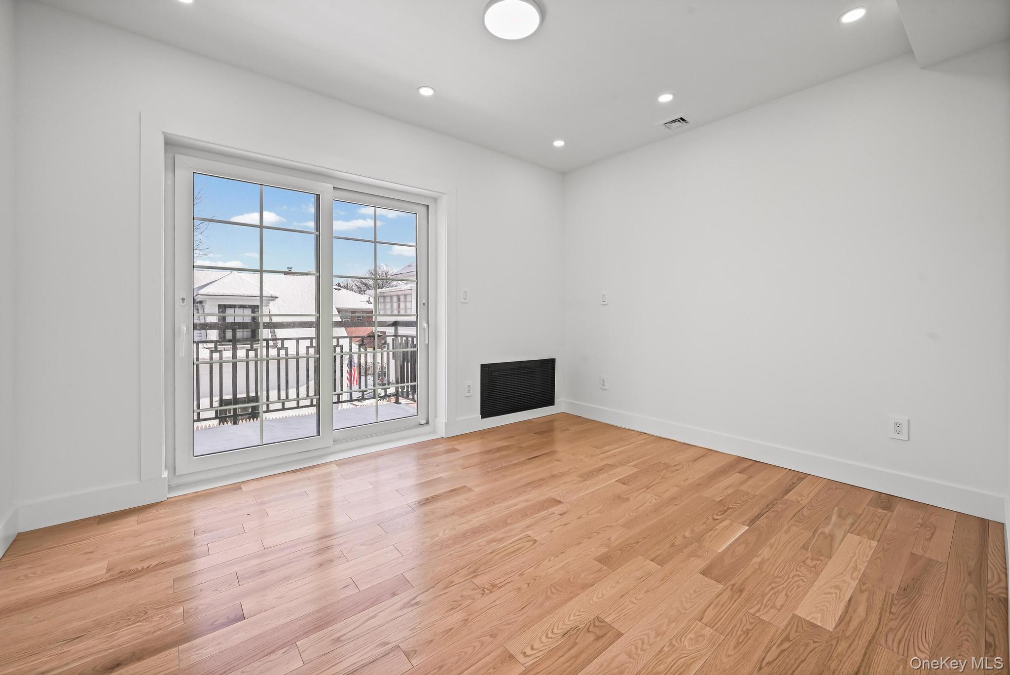 Single Family 164th Street  Queens, NY 11358, MLS-995407-26