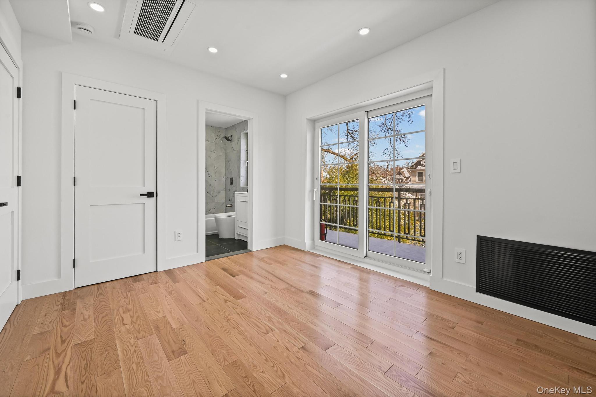 Single Family 164th Street  Queens, NY 11358, MLS-995407-27