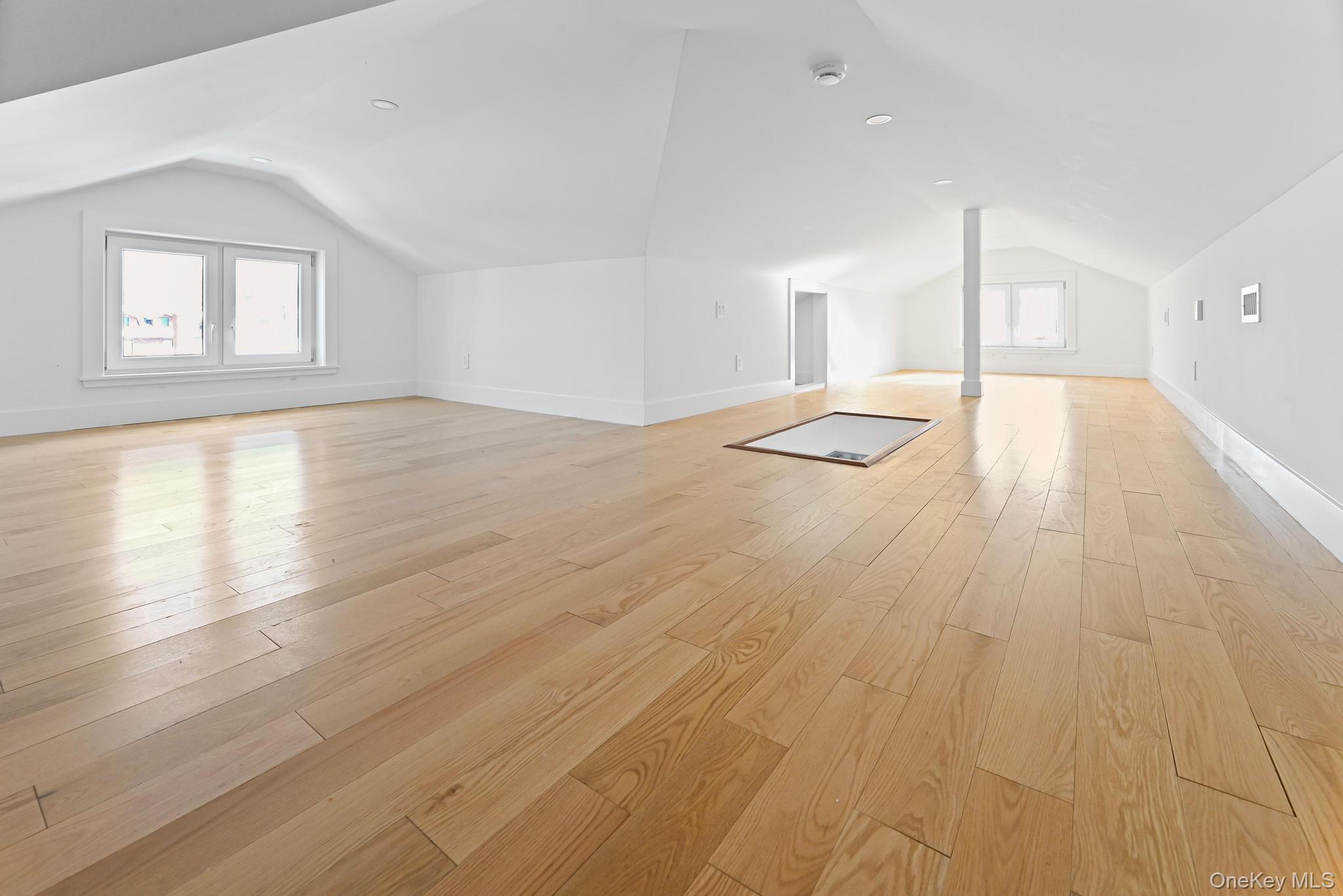 Single Family 164th Street  Queens, NY 11358, MLS-995407-36