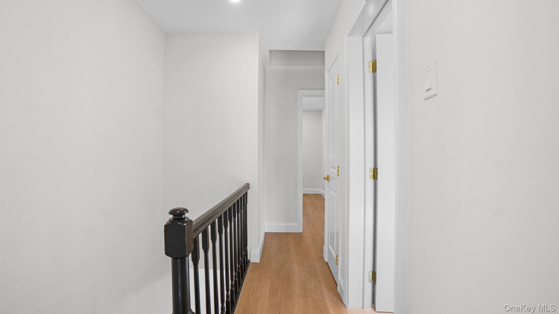Single Family Barnes Avenue Bronx, NY 10467, MLS-995465-14