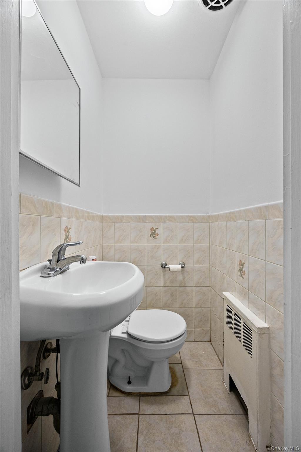 Single Family 25th Queens, NY 11369, MLS-995478-11