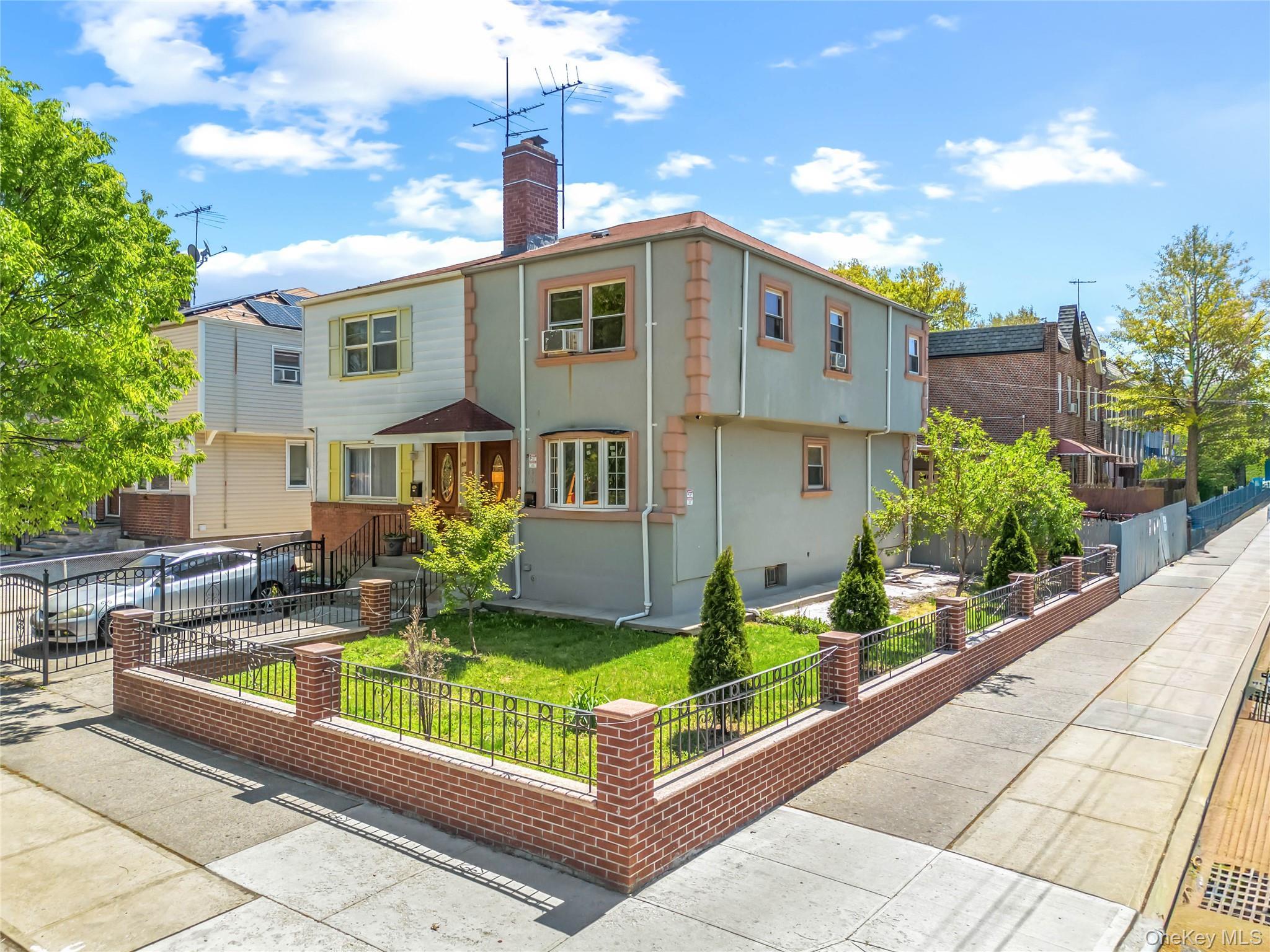 Single Family 25th Queens, NY 11369, MLS-995478-2