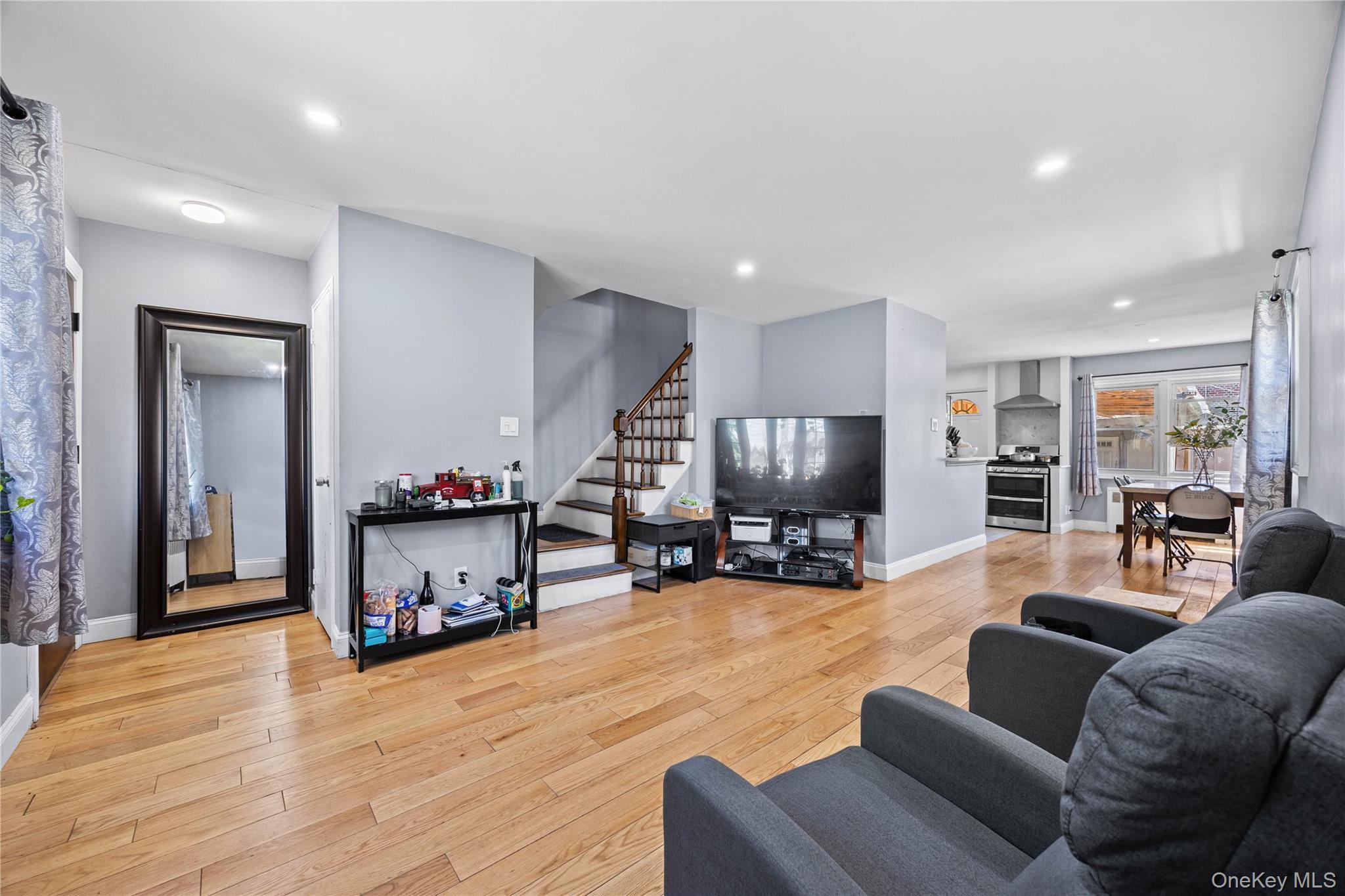 Single Family 25th Queens, NY 11369, MLS-995478-4