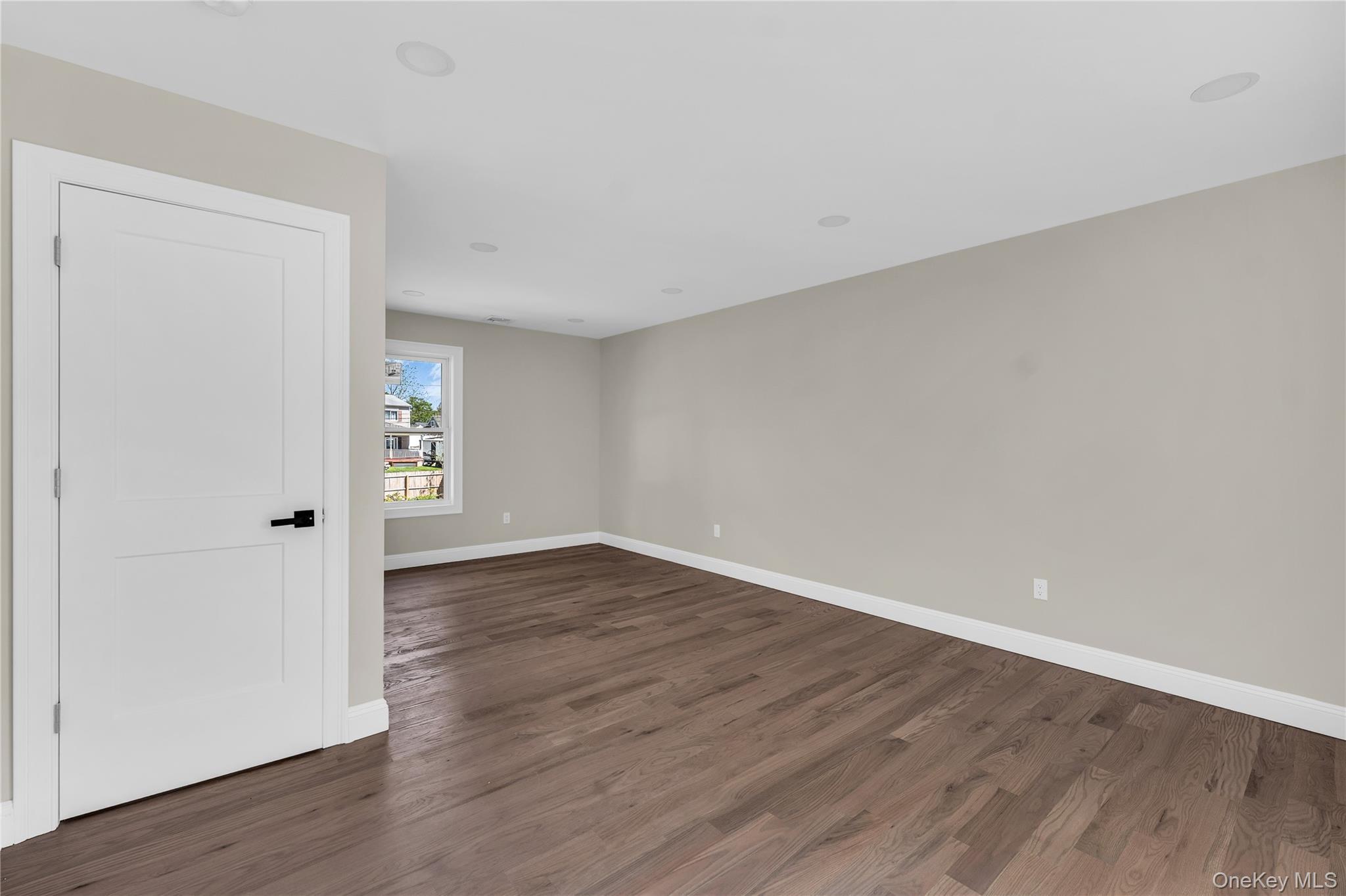 Single Family Lehigh Avenue Suffolk County, NY 11720, MLS-995479-11