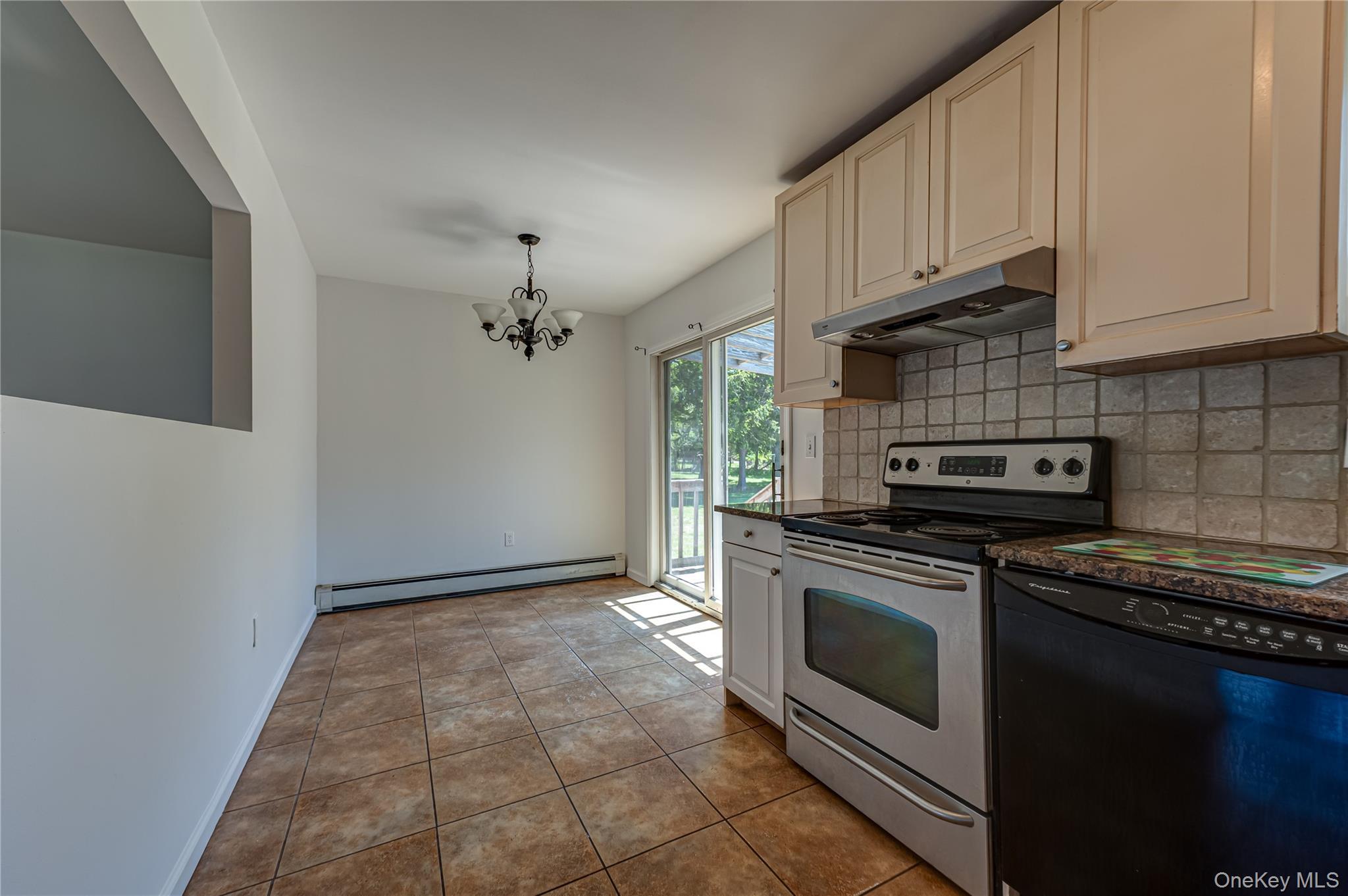 Single Family New Suffolk Avenue Suffolk County, NY 11952, MLS-995496-14