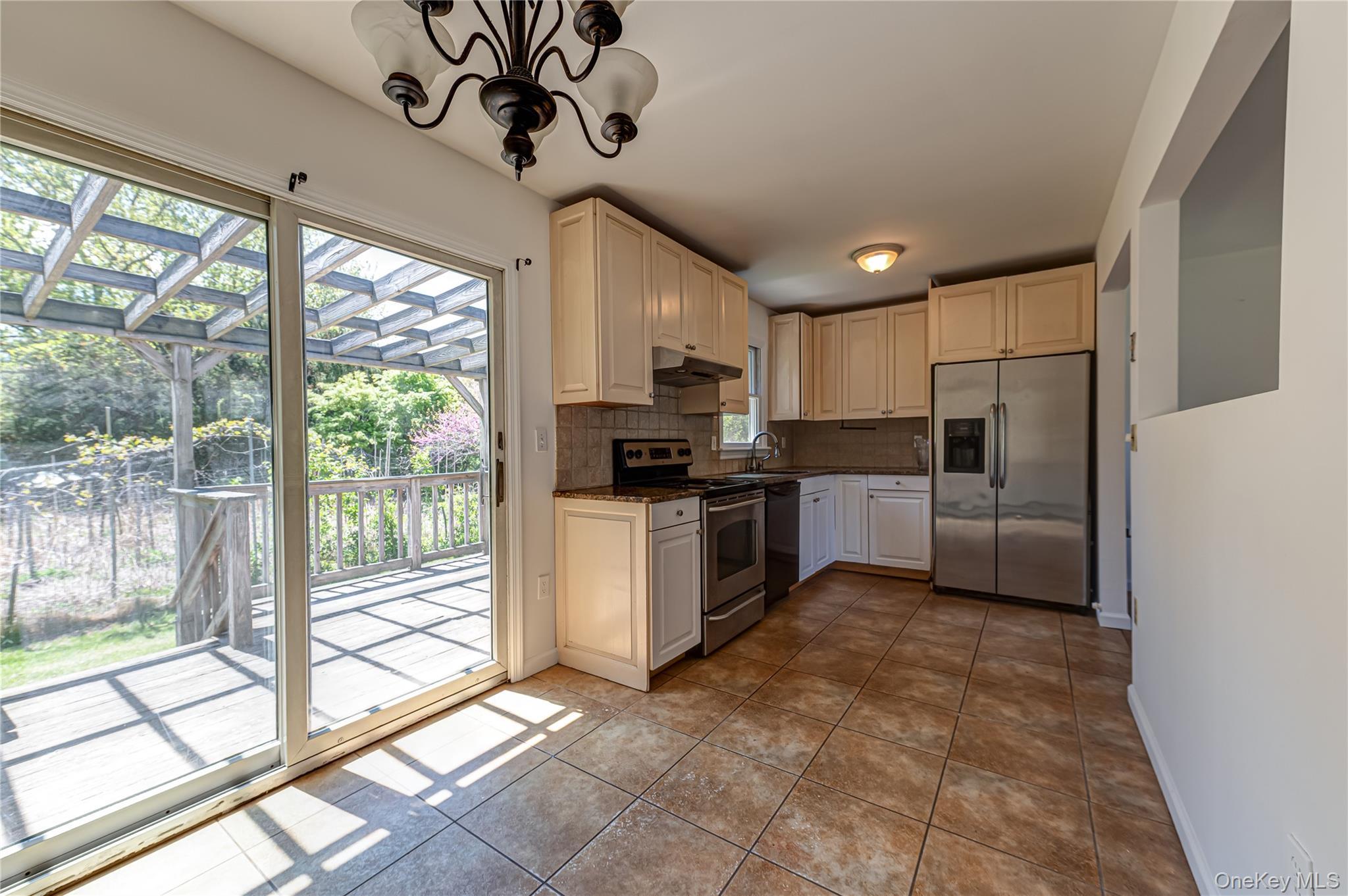Single Family New Suffolk Avenue Suffolk County, NY 11952, MLS-995496-15
