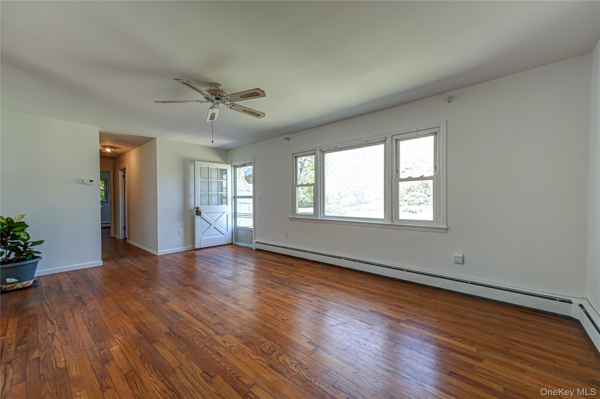 Single Family New Suffolk Avenue Suffolk County, NY 11952, MLS-995496-9
