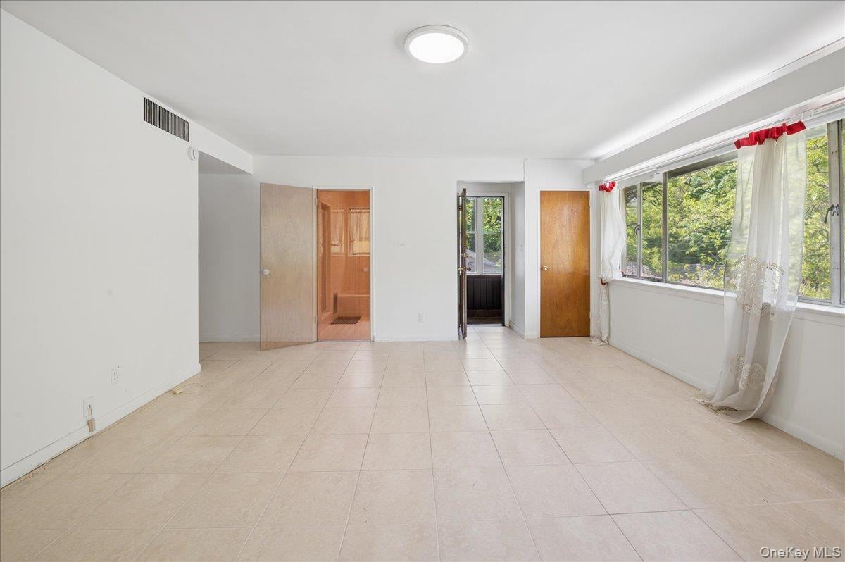Single Family Henry Hudson  Bronx, NY 10471, MLS-995503-17