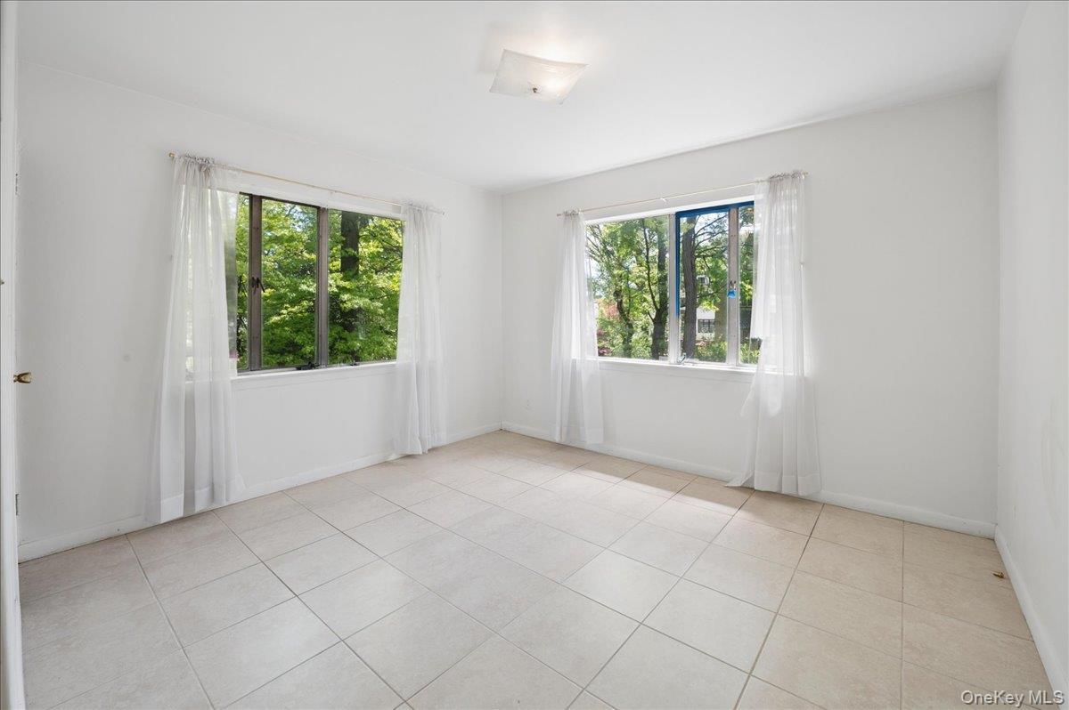 Single Family Henry Hudson  Bronx, NY 10471, MLS-995503-22