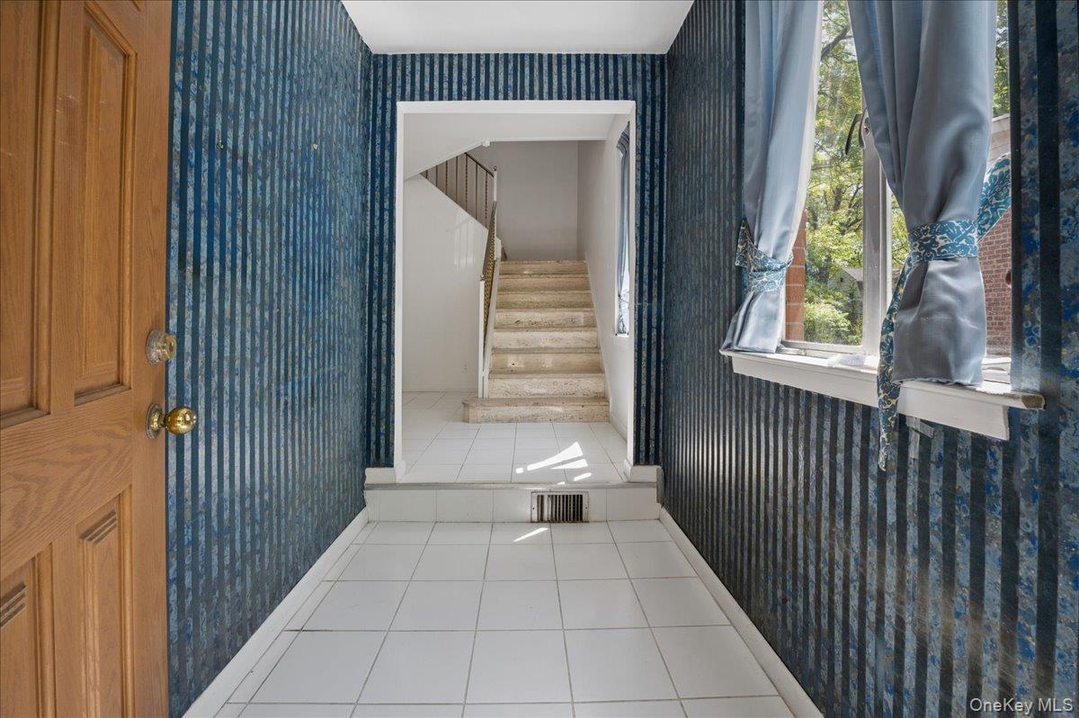 Single Family Henry Hudson  Bronx, NY 10471, MLS-995503-5