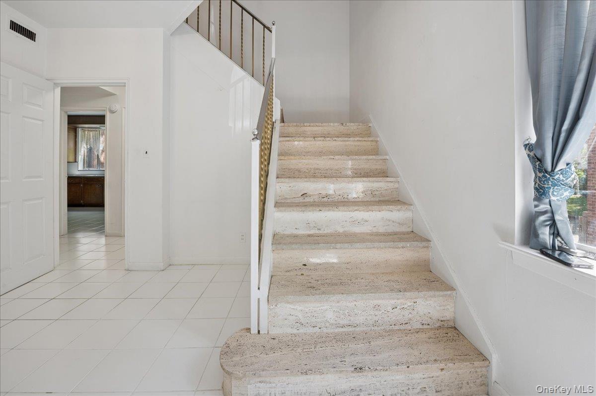 Single Family Henry Hudson  Bronx, NY 10471, MLS-995503-6