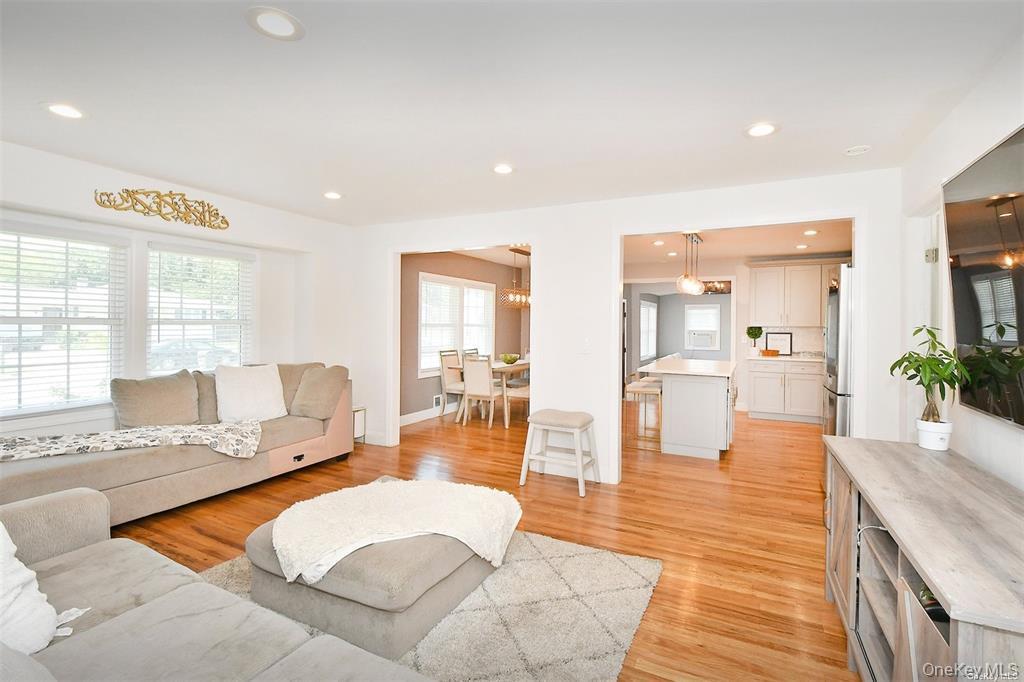Single Family Newton  Suffolk County, NY 11784, MLS-995545-14
