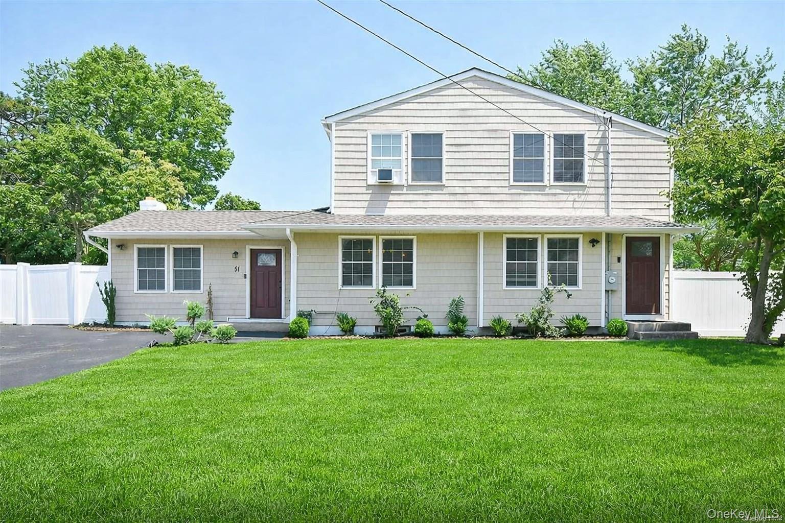 Single Family Newton  Suffolk County, NY 11784, MLS-995545-2