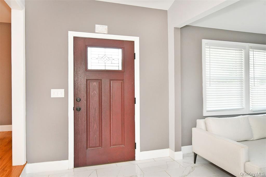 Single Family Newton  Suffolk County, NY 11784, MLS-995545-31