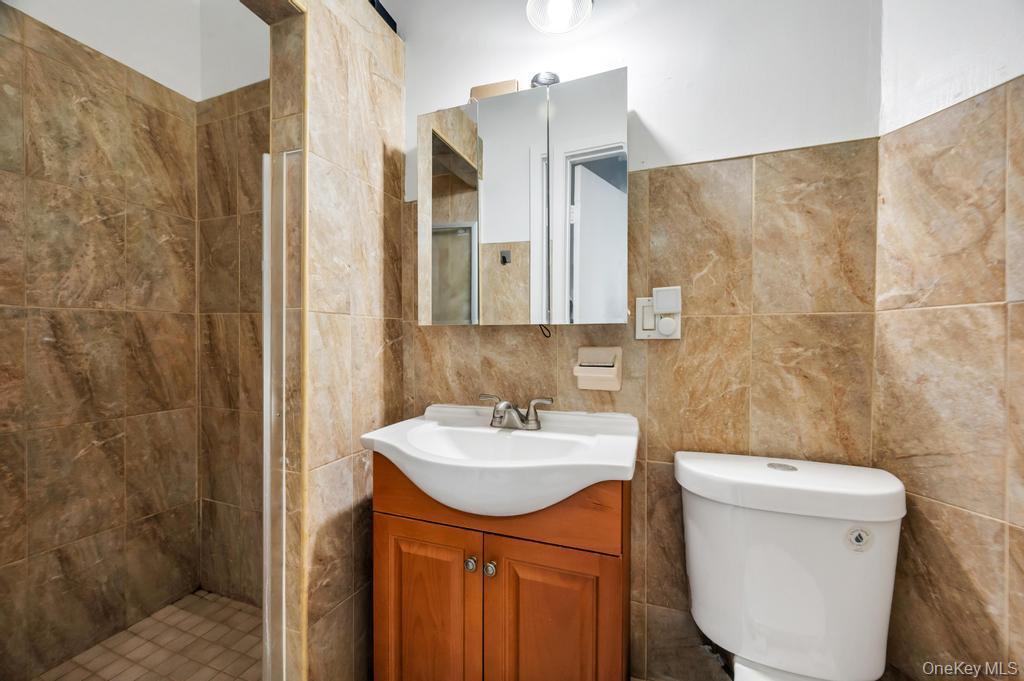 Single Family Woodbine Street Brooklyn, NY 11221, MLS-995548-22