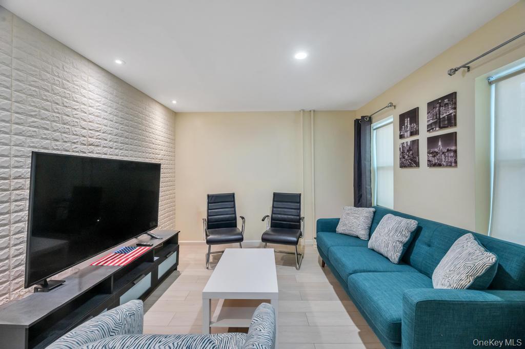 Single Family Woodbine Street Brooklyn, NY 11221, MLS-995548-23