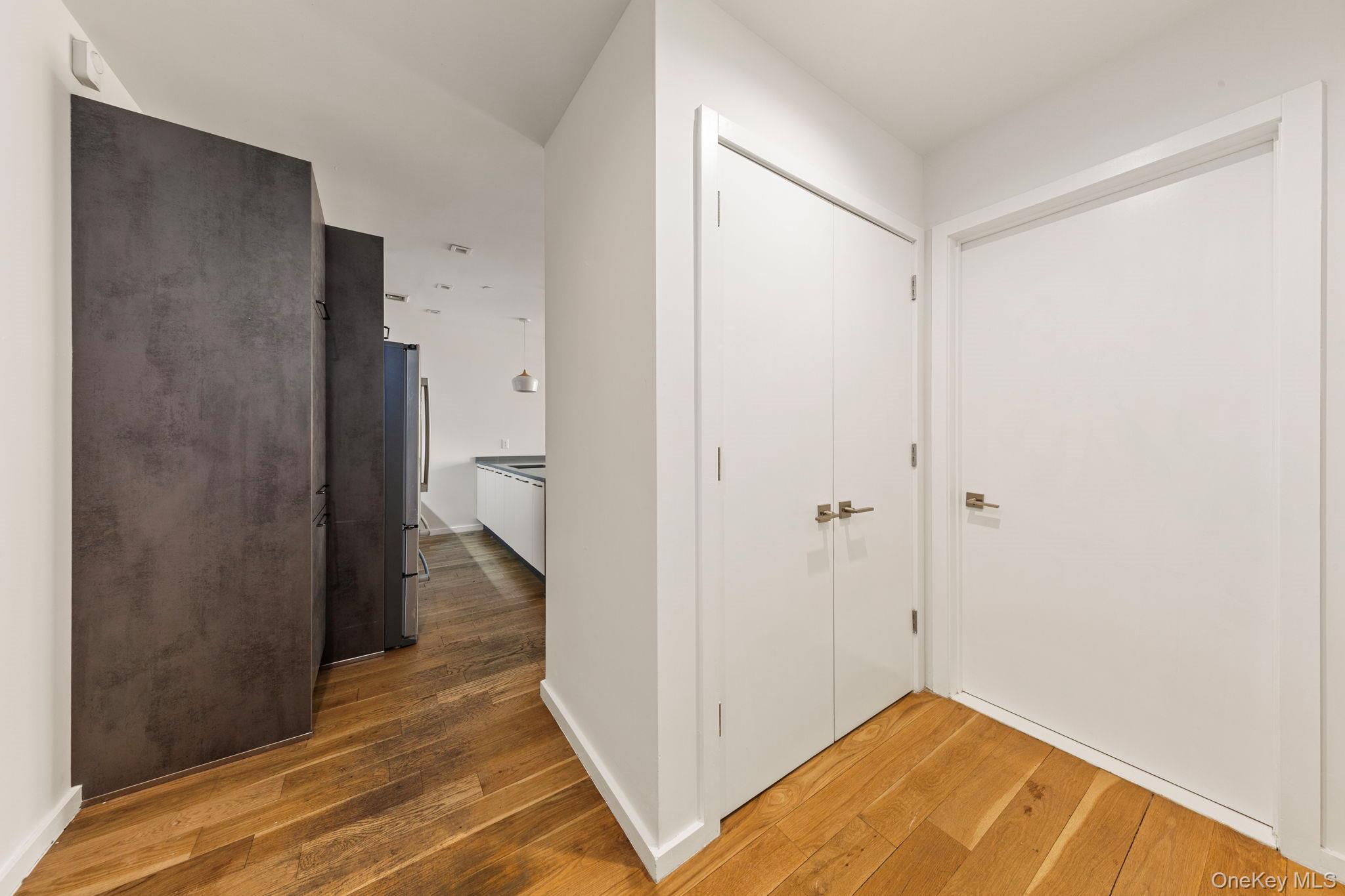 Condo Hart  Brooklyn, NY 11206, MLS-995551-15