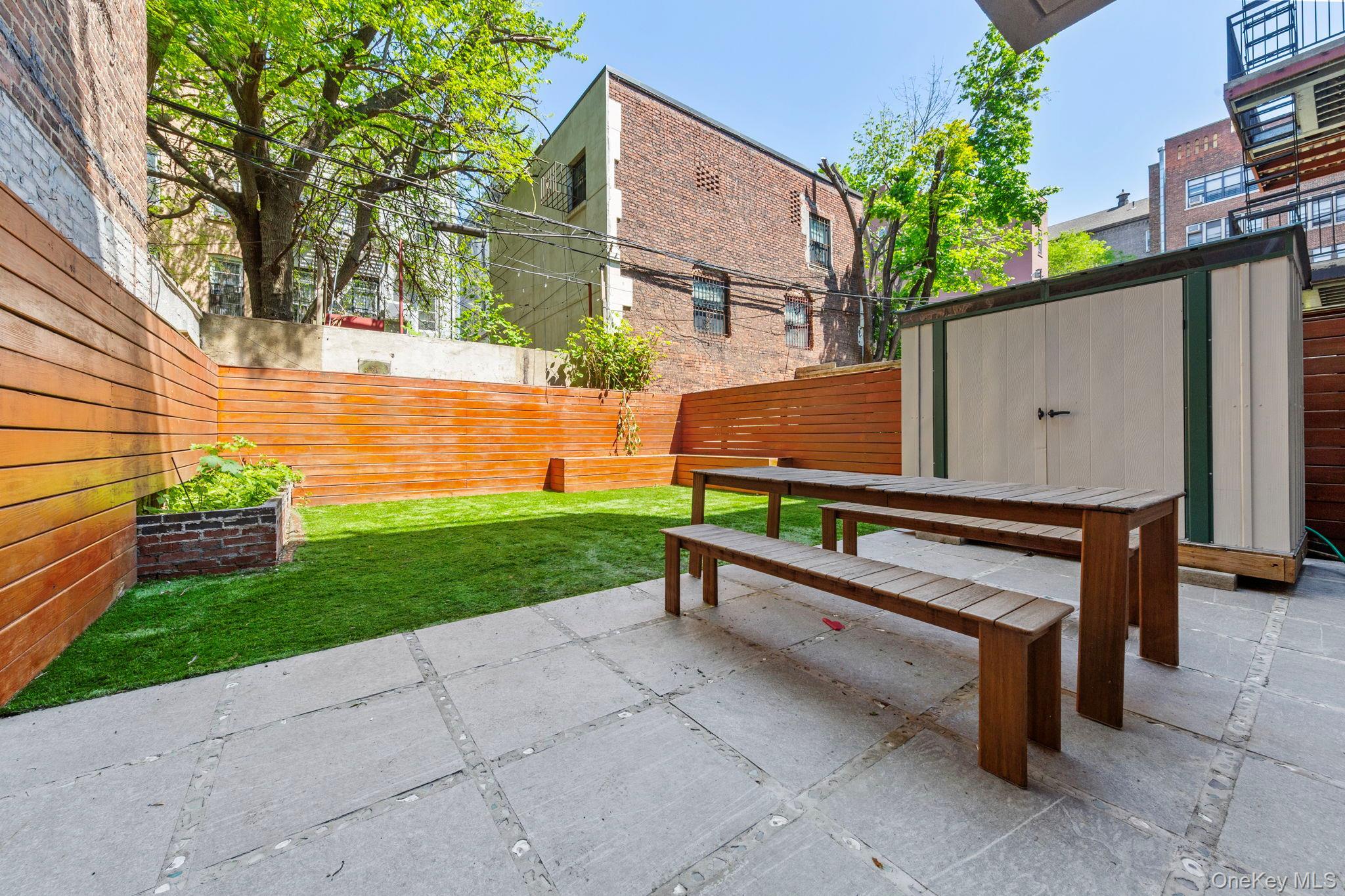 Condo Hart  Brooklyn, NY 11206, MLS-995551-24