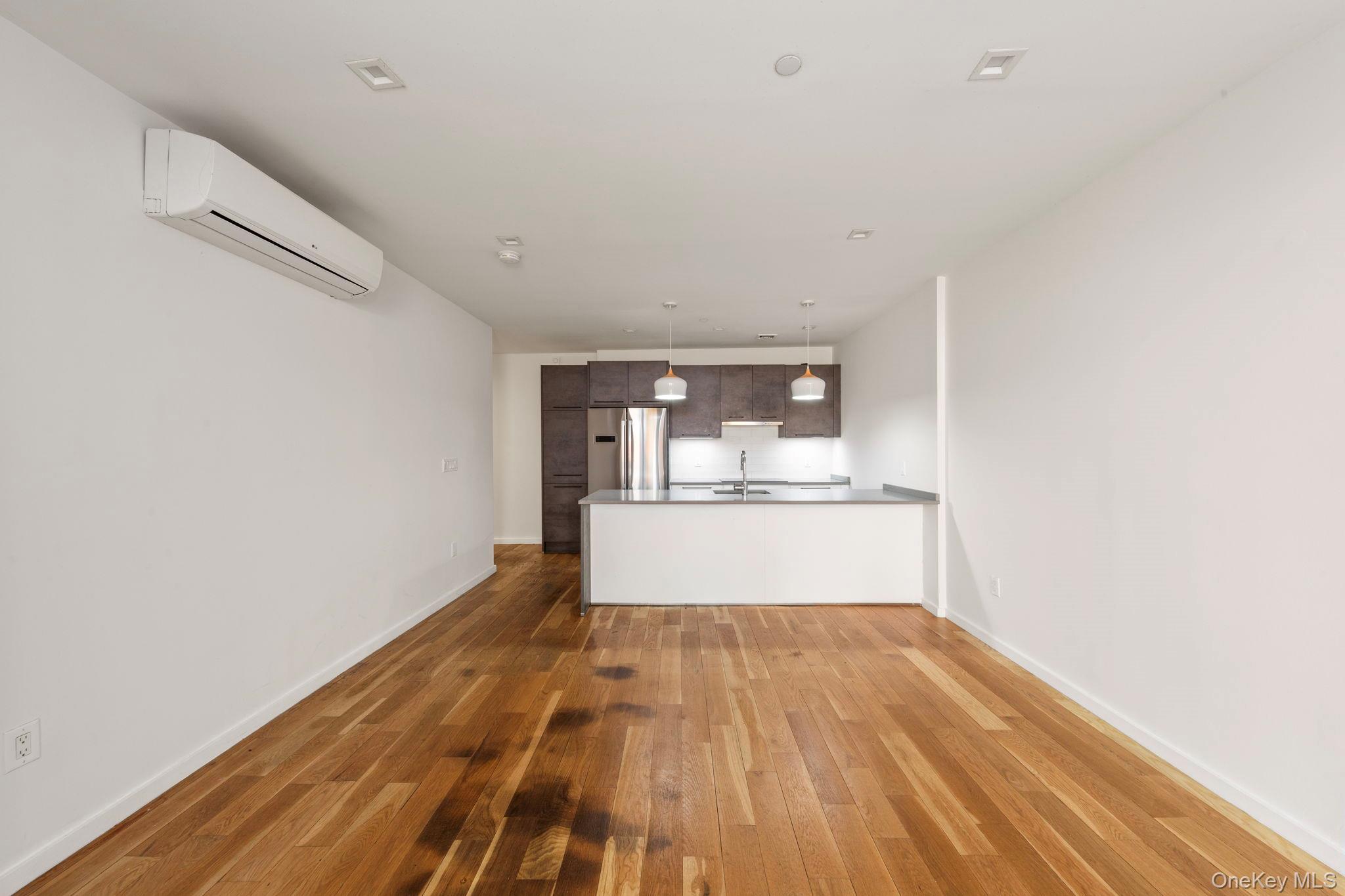 Condo Hart  Brooklyn, NY 11206, MLS-995551-7