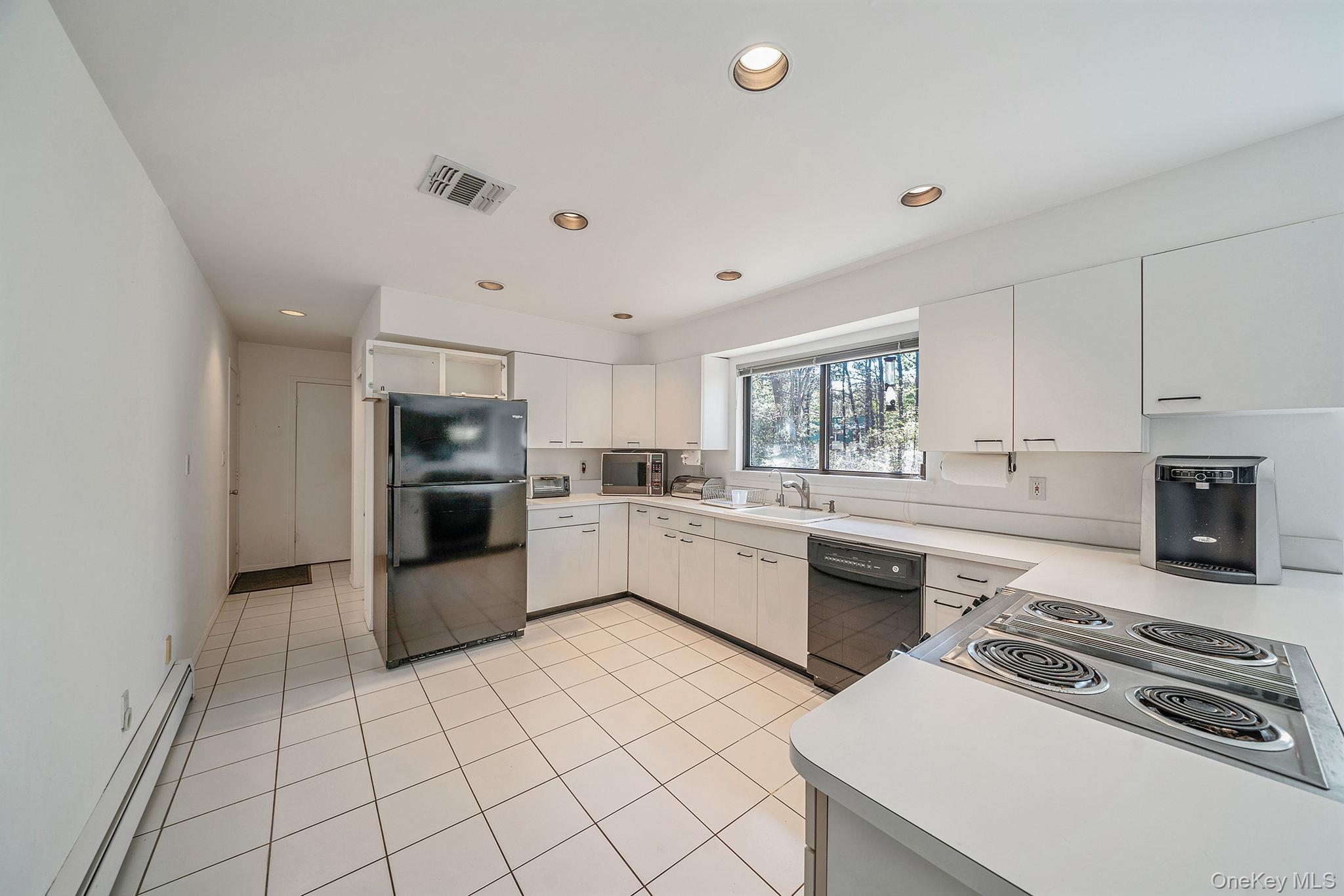 Single Family Lily Drive Suffolk County, NY 11720, MLS-995561-18