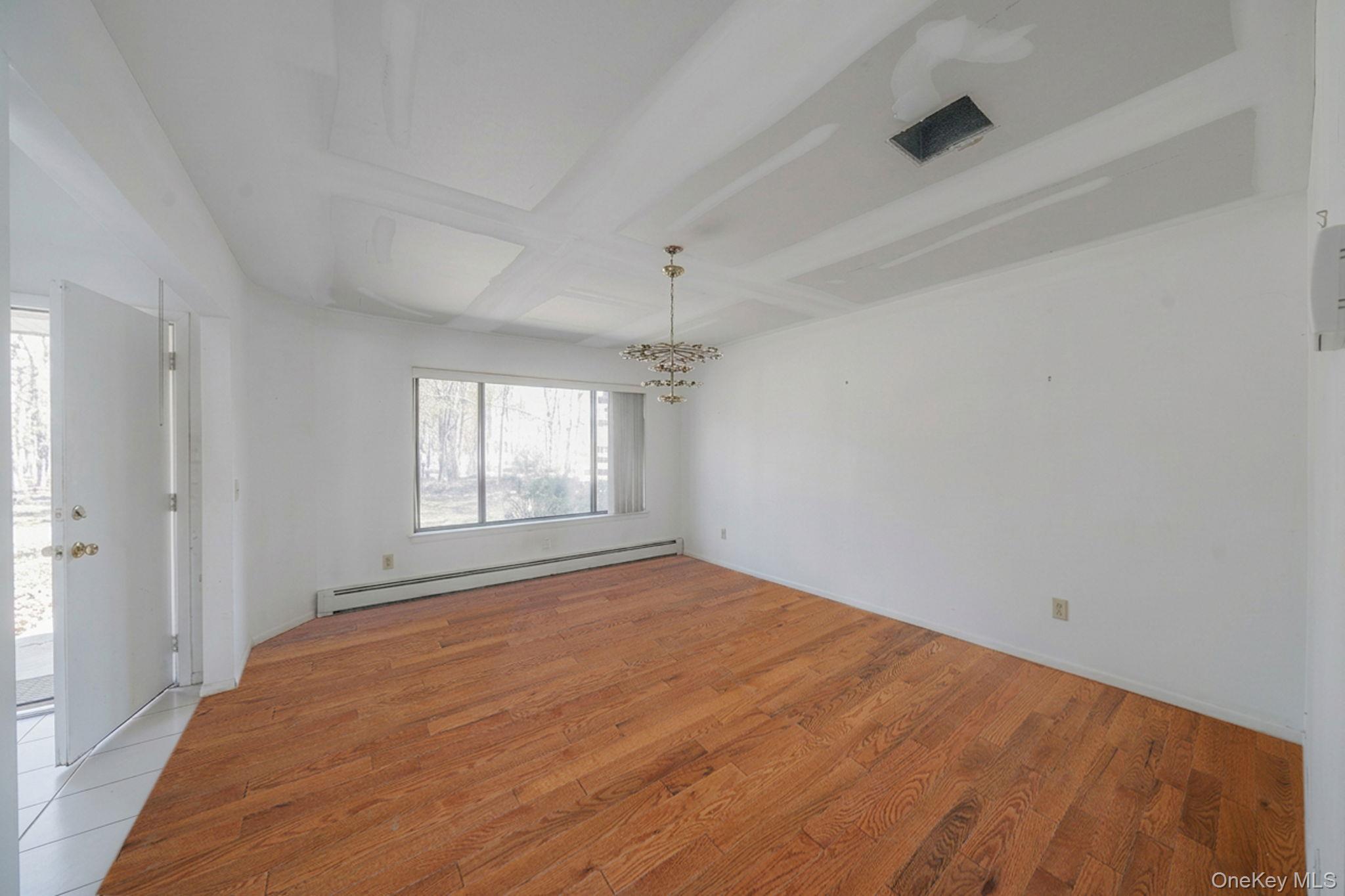Single Family Lily Drive Suffolk County, NY 11720, MLS-995561-22