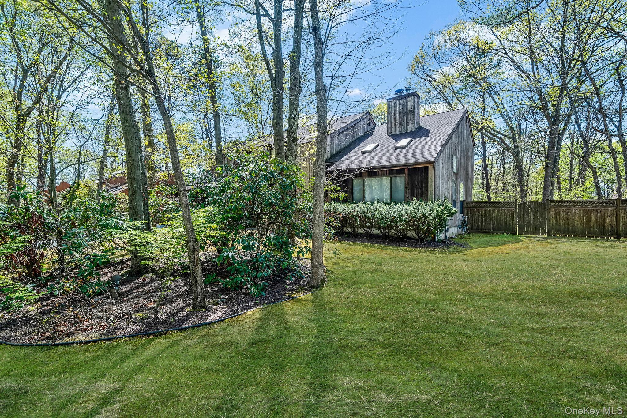 Single Family Lily Drive Suffolk County, NY 11720, MLS-995561-3
