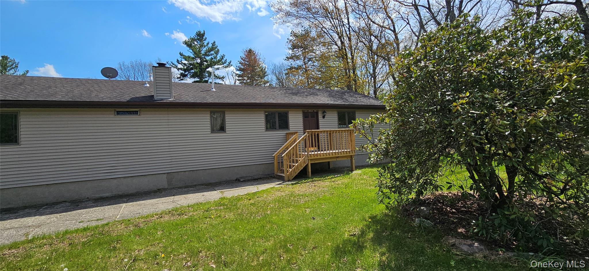 Single Family Peenpack  Orange County, NY 12780, MLS-995565-2