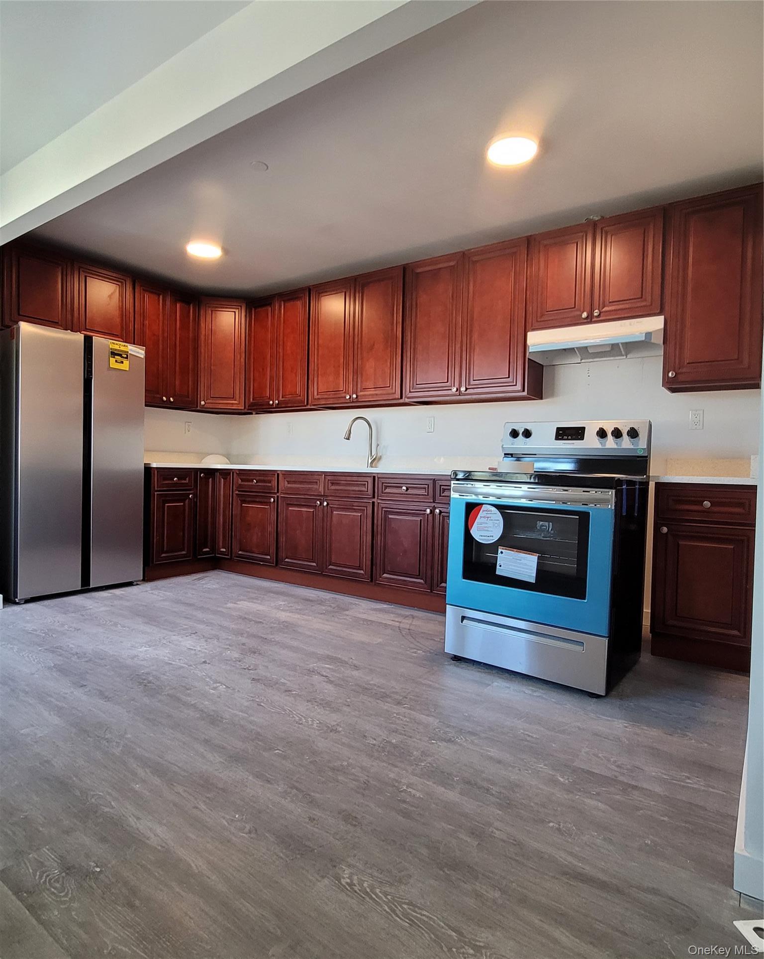 Single Family Laconia  Bronx, NY 10469, MLS-995568-14