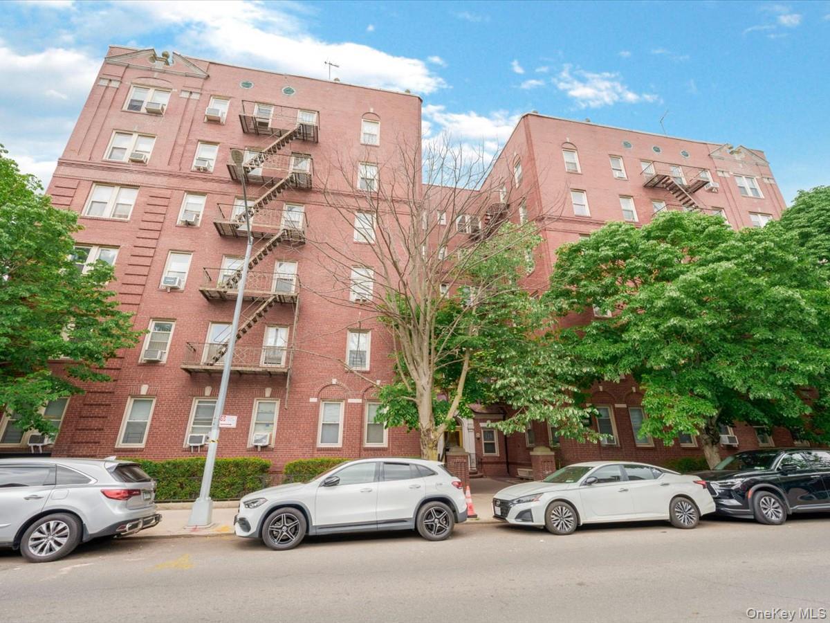 Coop 18th Brooklyn, NY 11230, MLS-995578-2