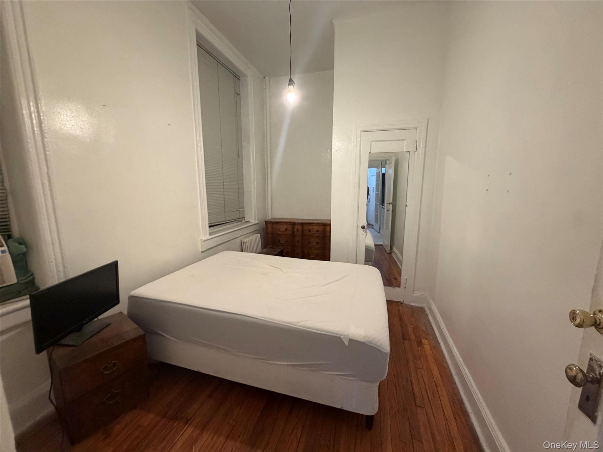 Apartment 9th Manhattan, NY 10019, MLS-995593-8