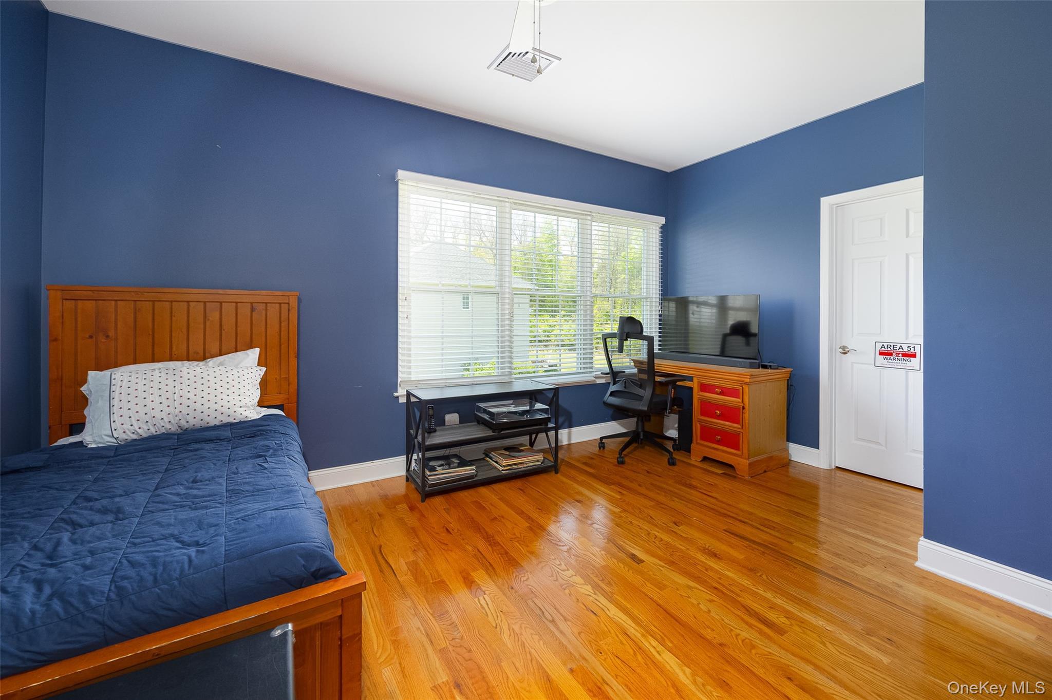Single Family Hayden  Dutchess County, NY 12603, MLS-995611-30