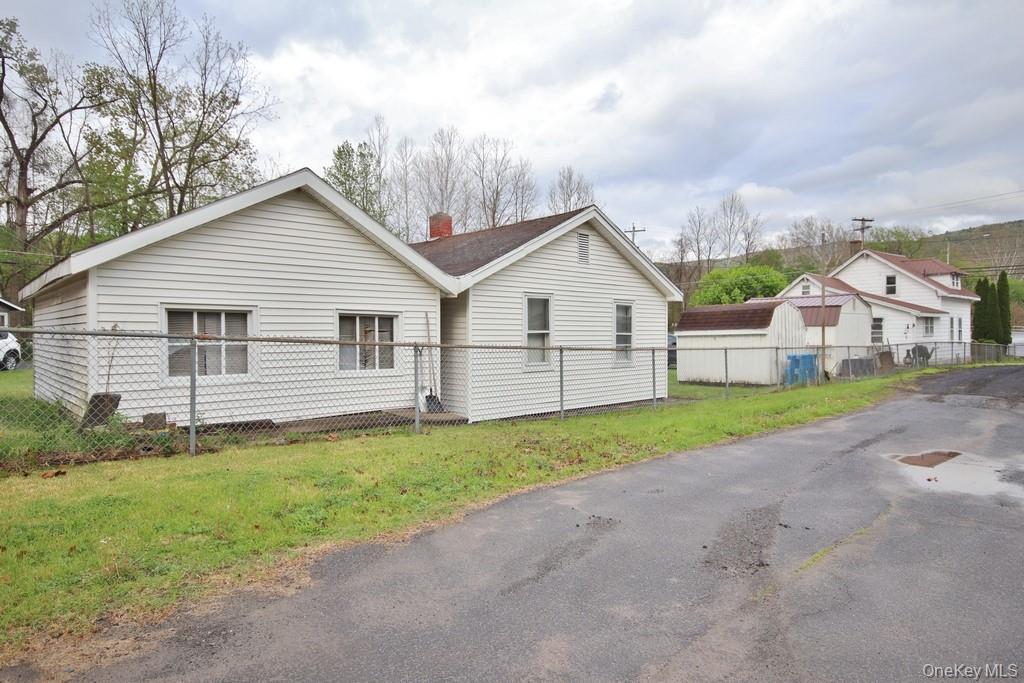 Single Family Irish Cape Ulster County, NY 12458, MLS-995615-14