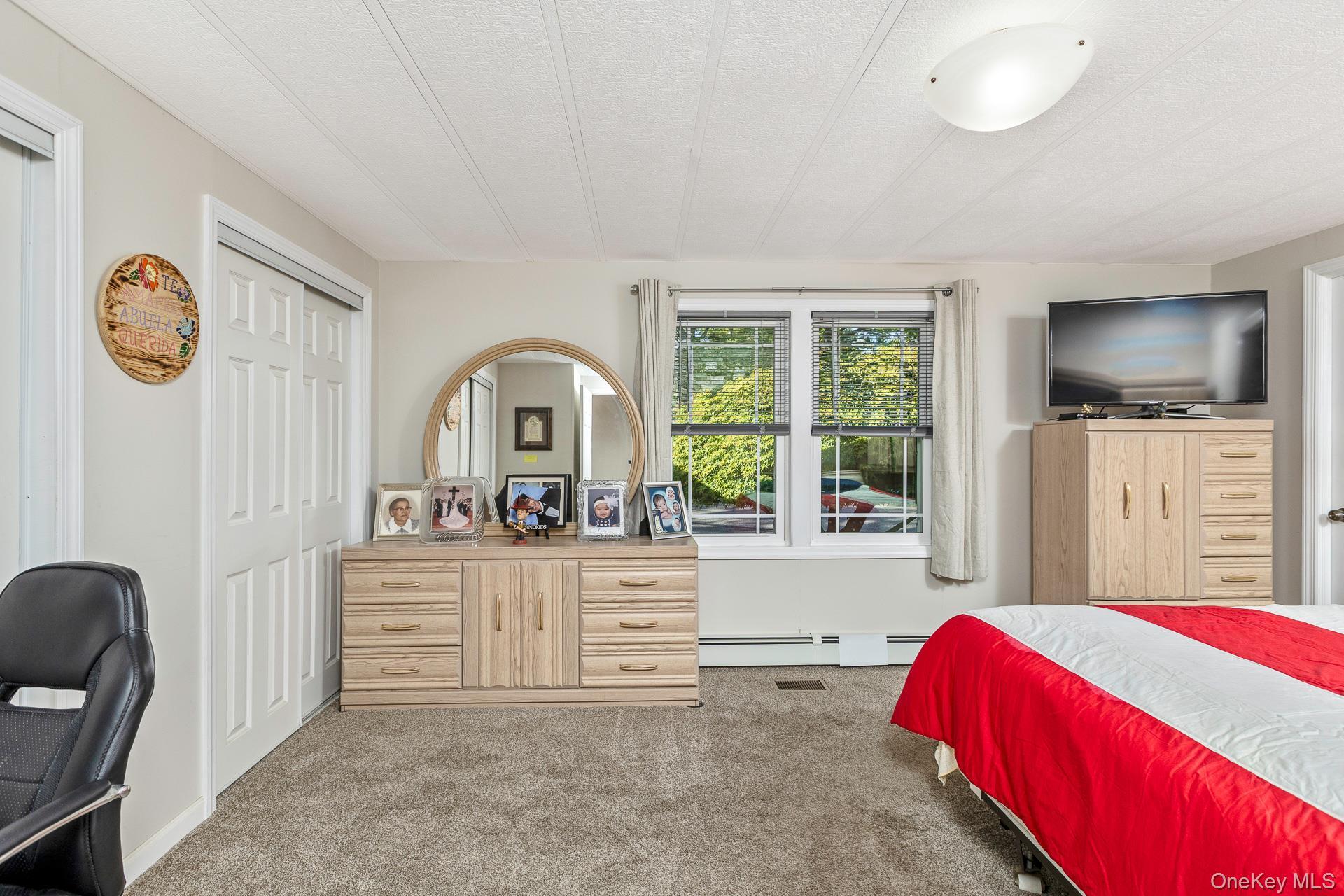 Single Family Middle Road Suffolk County, NY 11933, MLS-995626-17