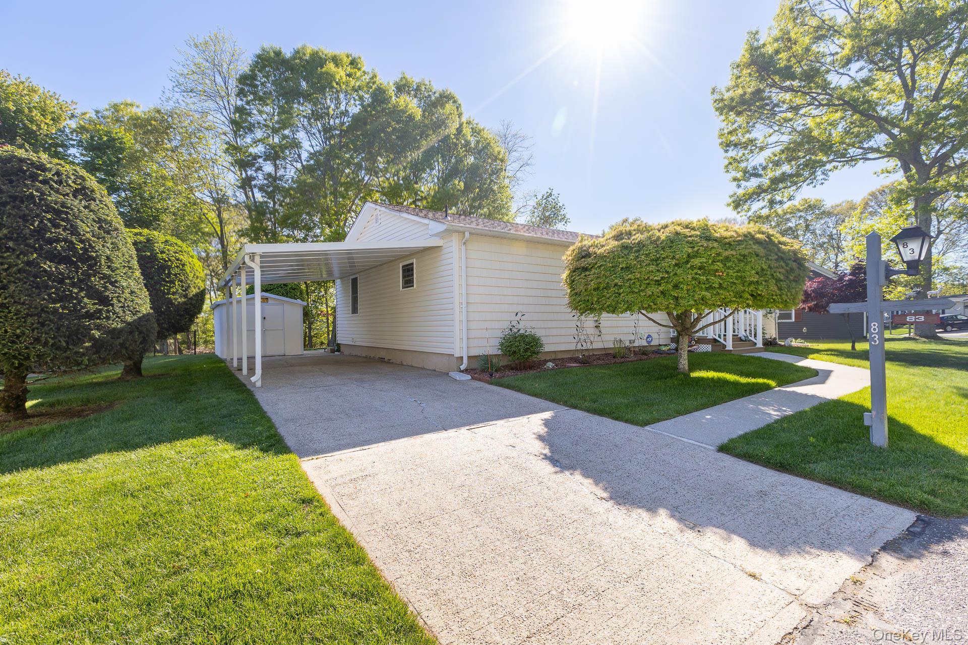 Single Family Middle Road Suffolk County, NY 11933, MLS-995626-23