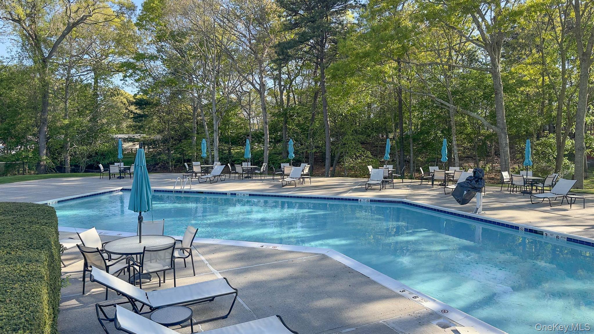 Single Family Middle Road Suffolk County, NY 11933, MLS-995626-35