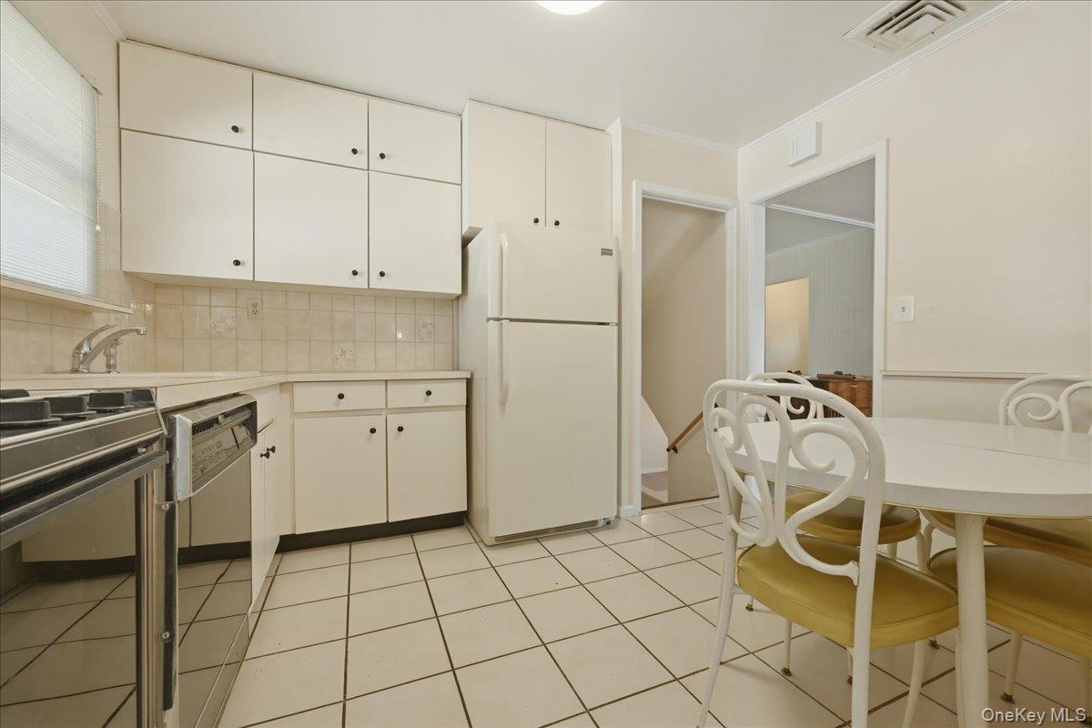 Single Family State  Nassau County, NY 11561, MLS-995668-11