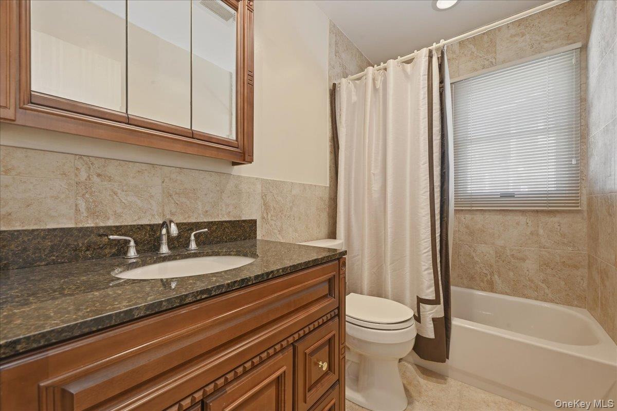Single Family State  Nassau County, NY 11561, MLS-995668-23