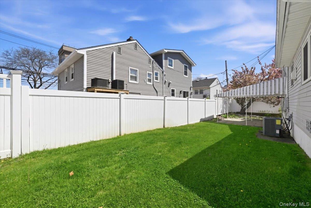 Single Family State  Nassau County, NY 11561, MLS-995668-27